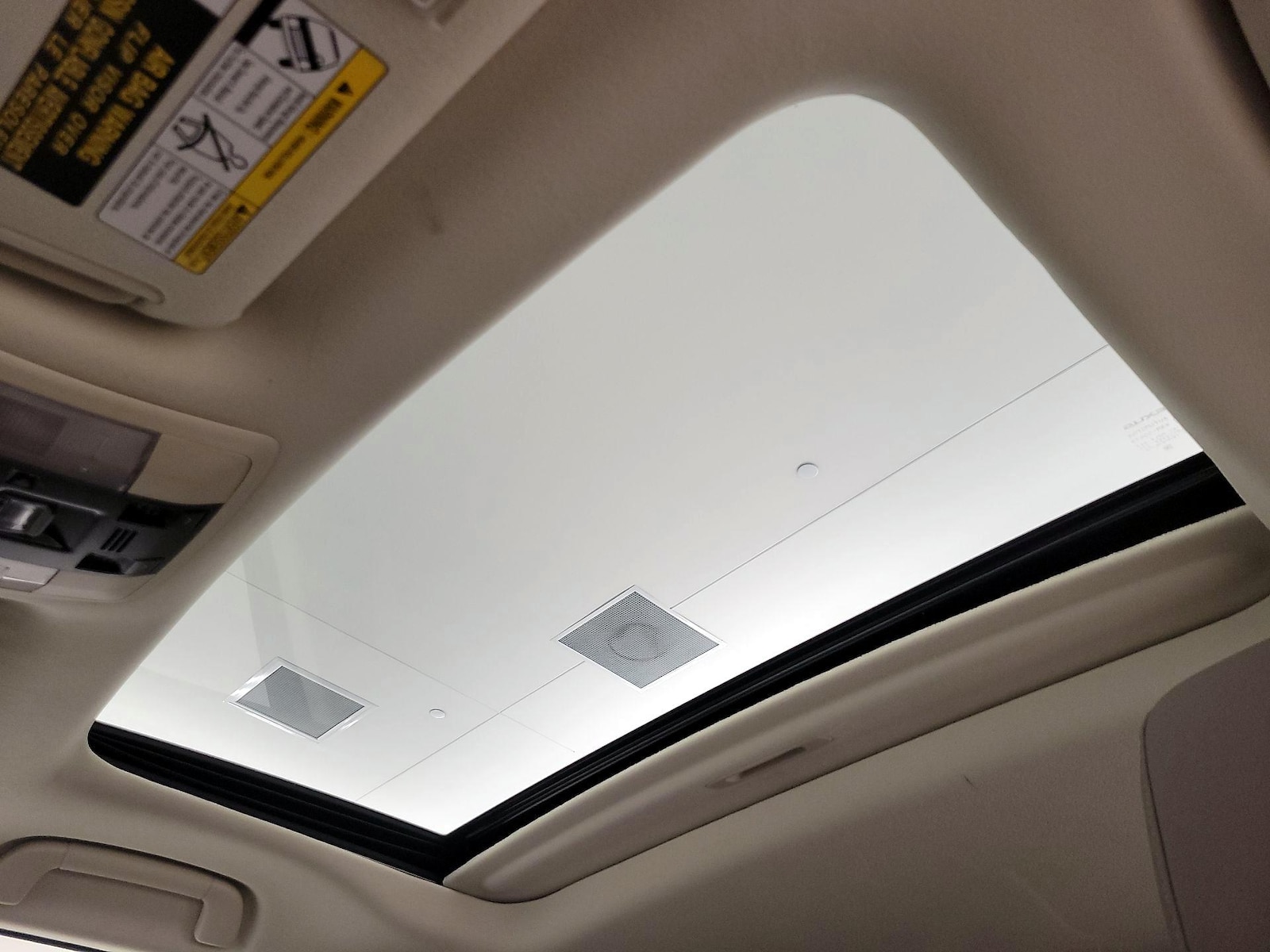 Sunroof(s) & Overhead Airbags