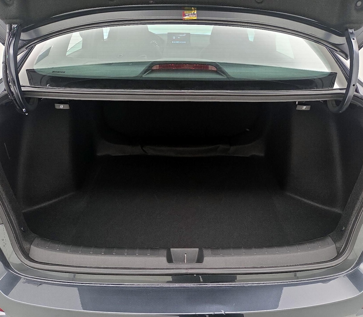 Trunk/Cargo (Seats Up)