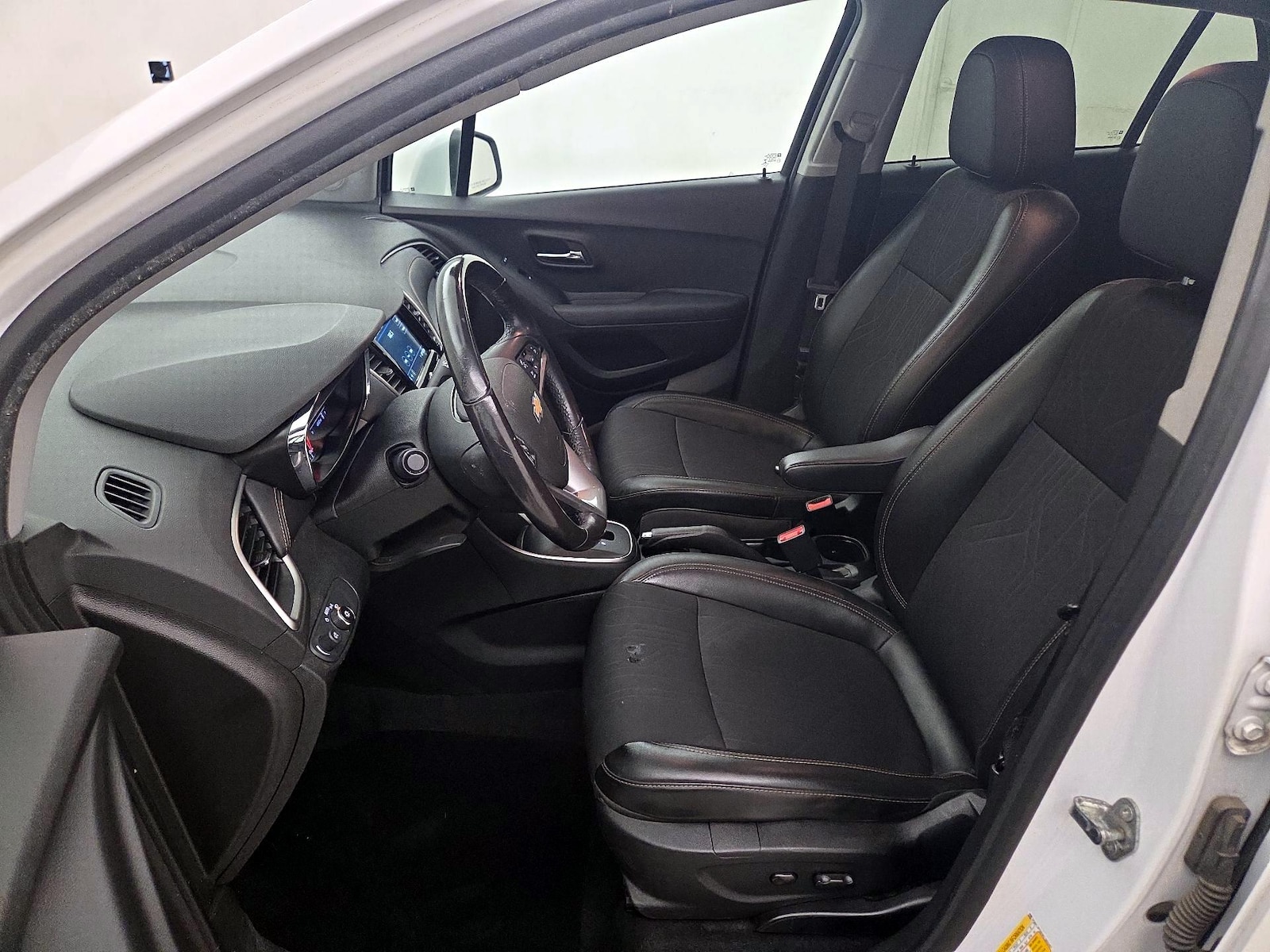 Power Seat(s) & Side Airbags