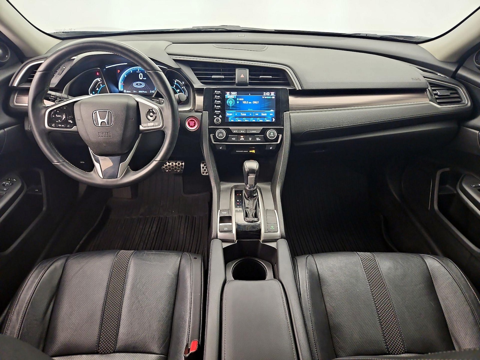 Apple CarPlay® & Android Auto™
