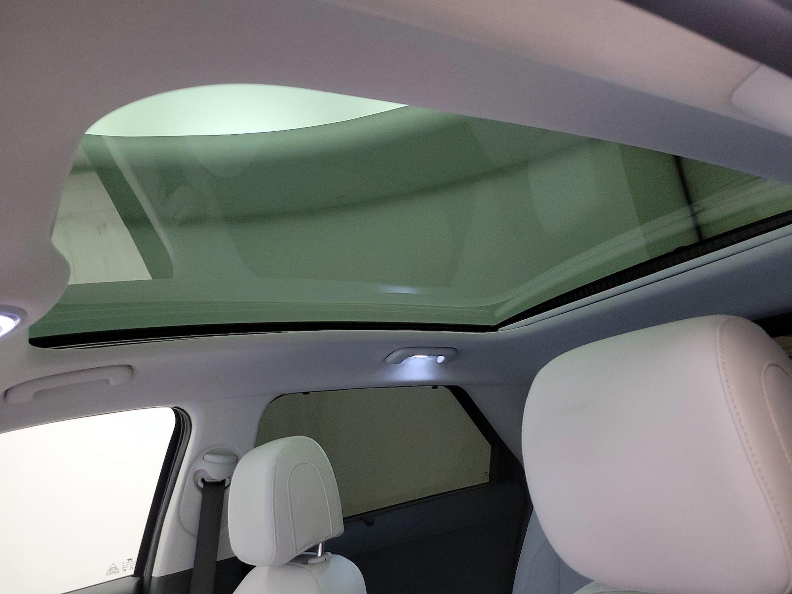 Skylight(s) & Overhead Airbags
