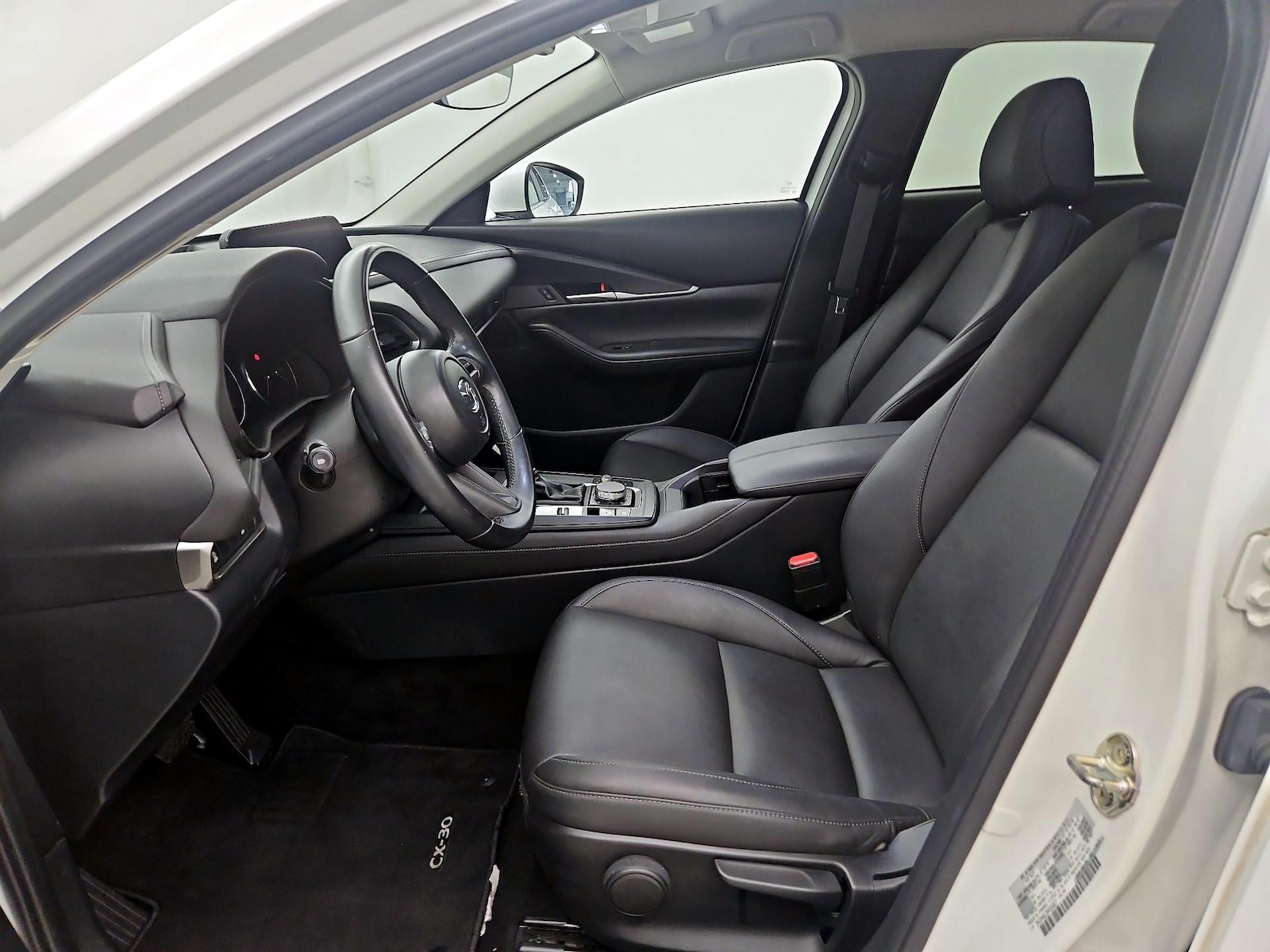 Side Airbags & Leatherette Seats