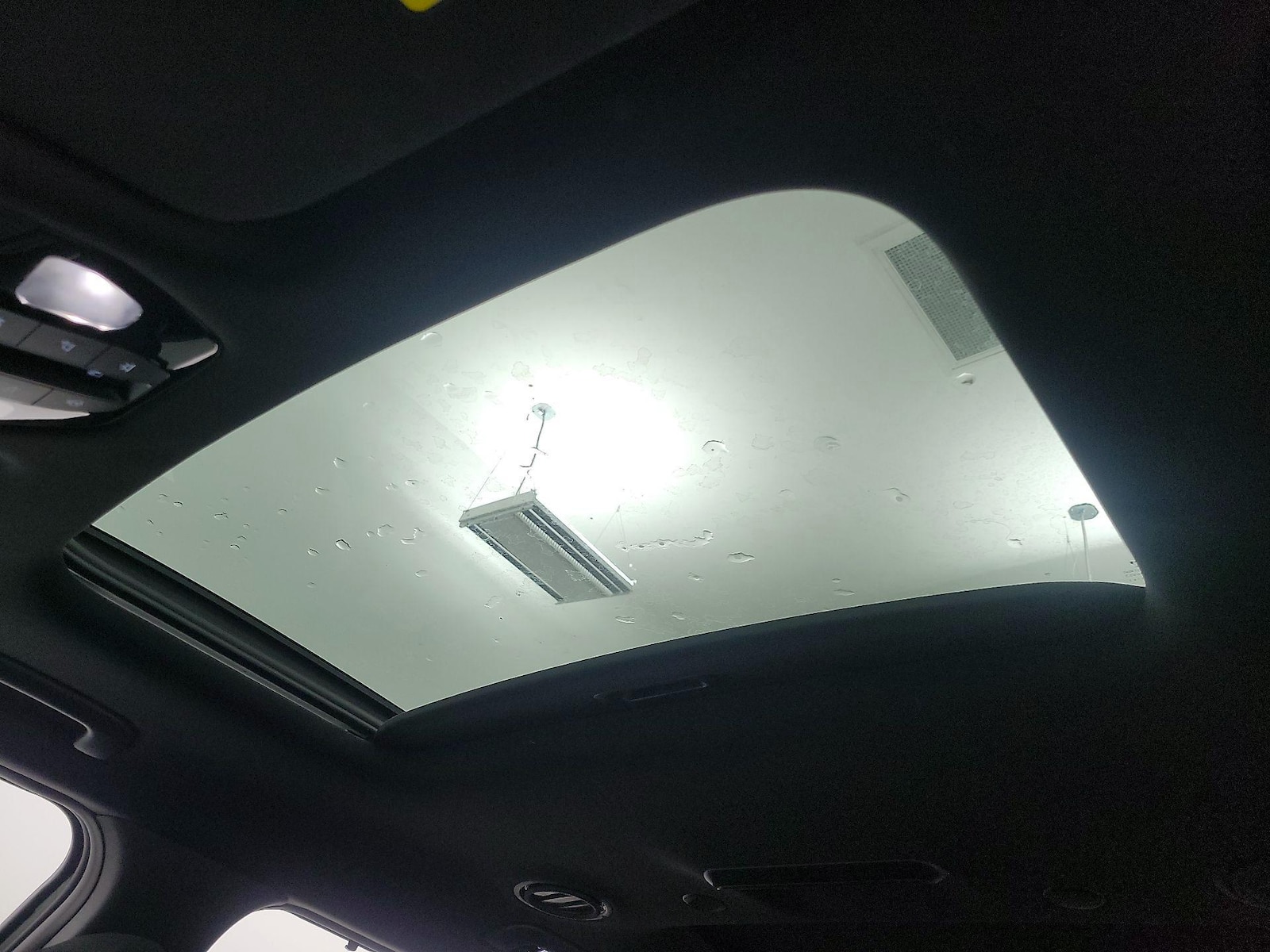 Sunroof(s) & Skylight(s)