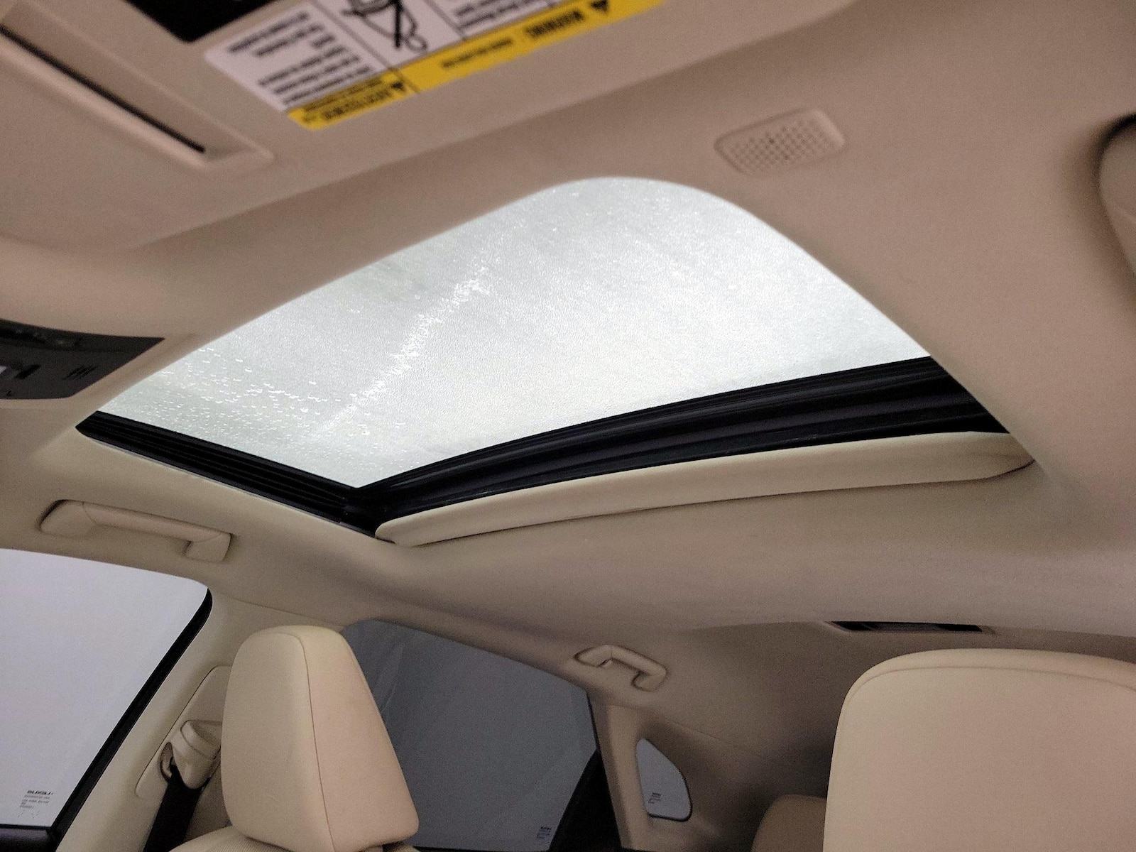 Sunroof(s) & Overhead Airbags