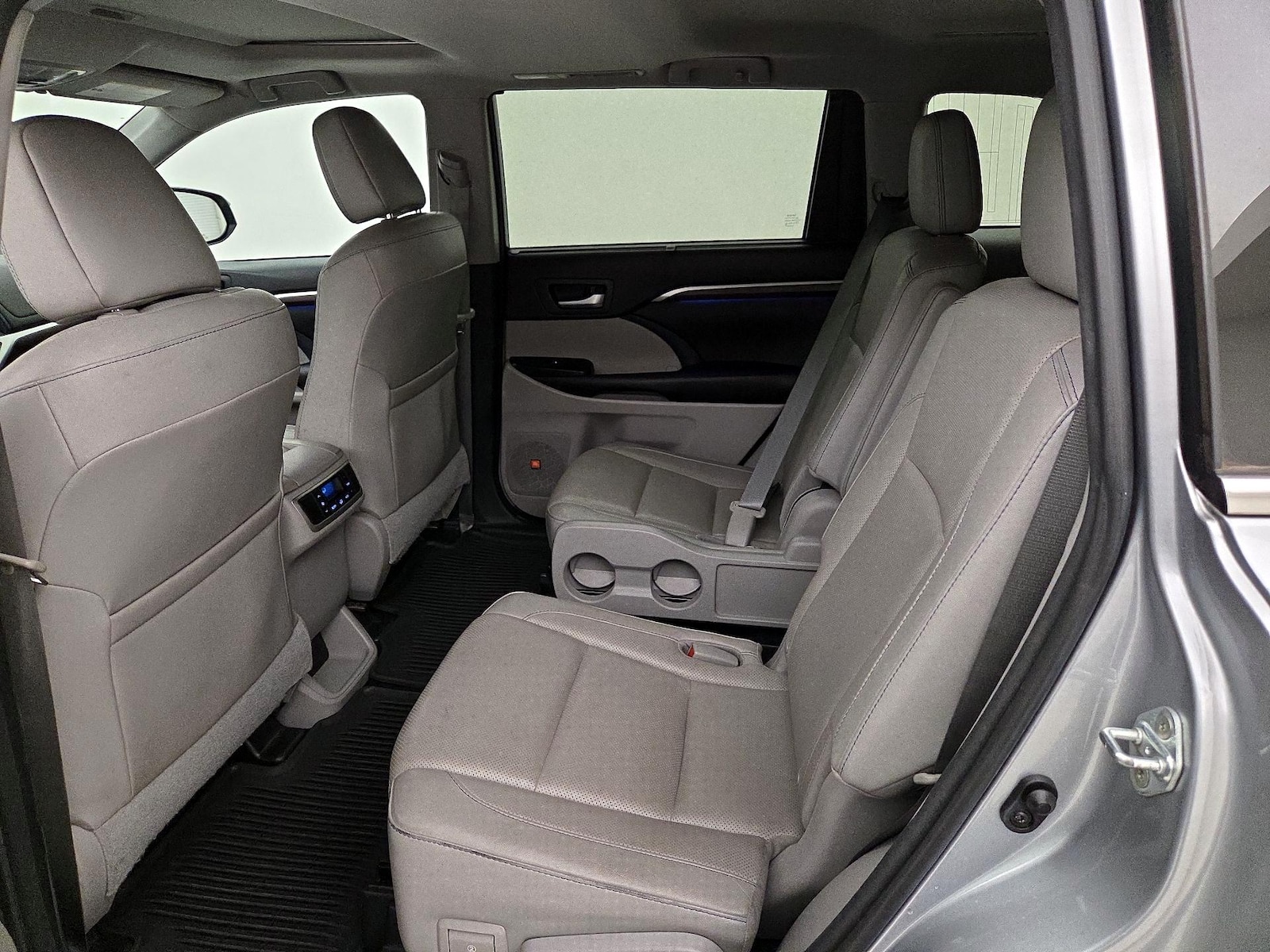 Rear Air Conditioning