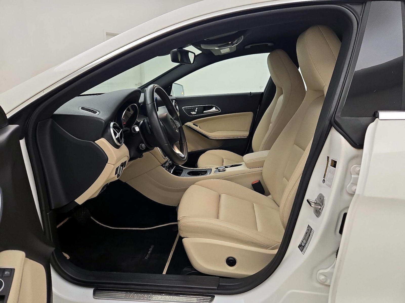 Power Seat(s) & Side Airbags