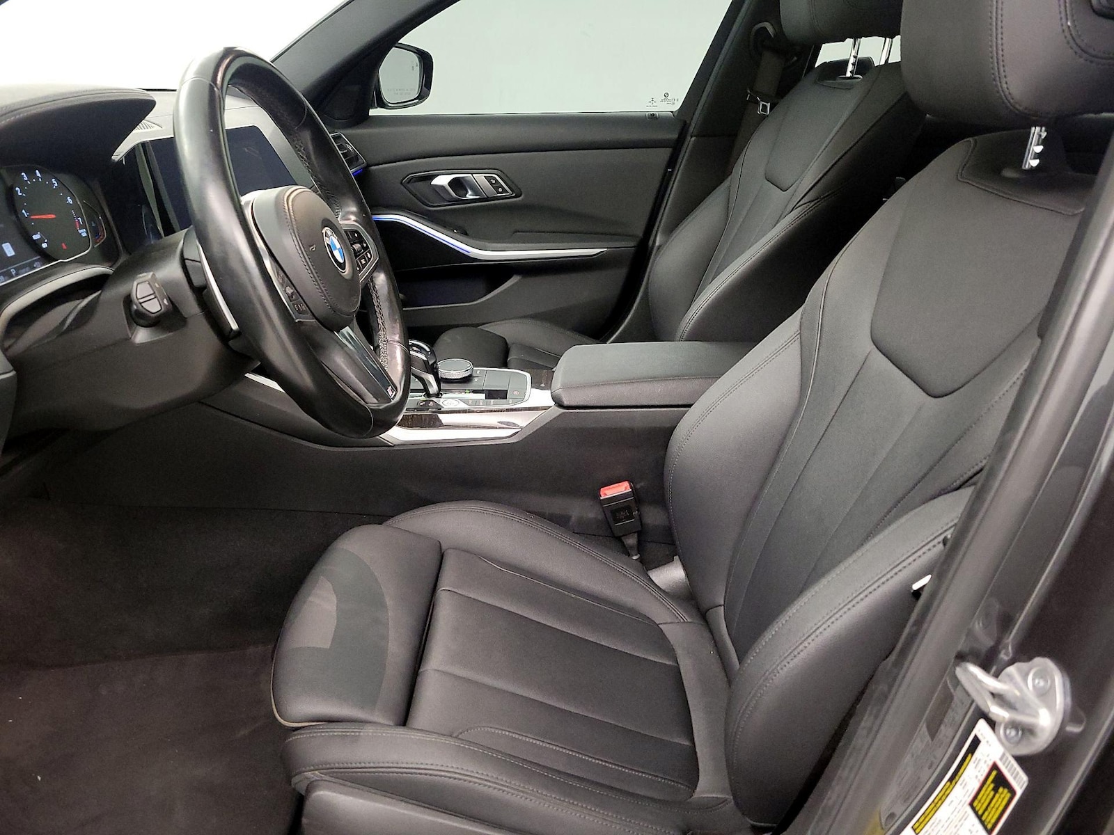 Power Seat(s) & Side Airbags