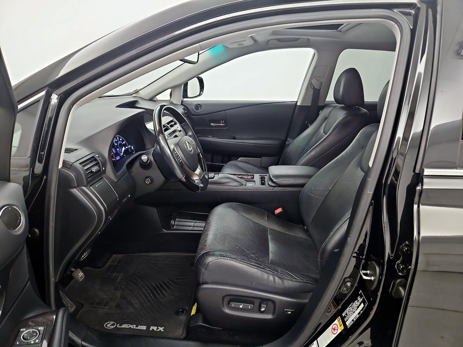 Power Seat(s) & Leather Seats