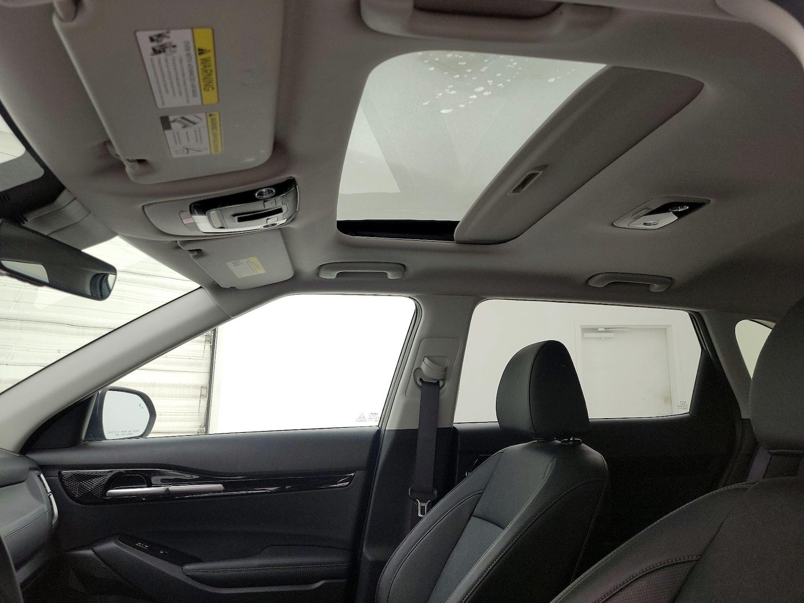 Sunroof(s) & Overhead Airbags