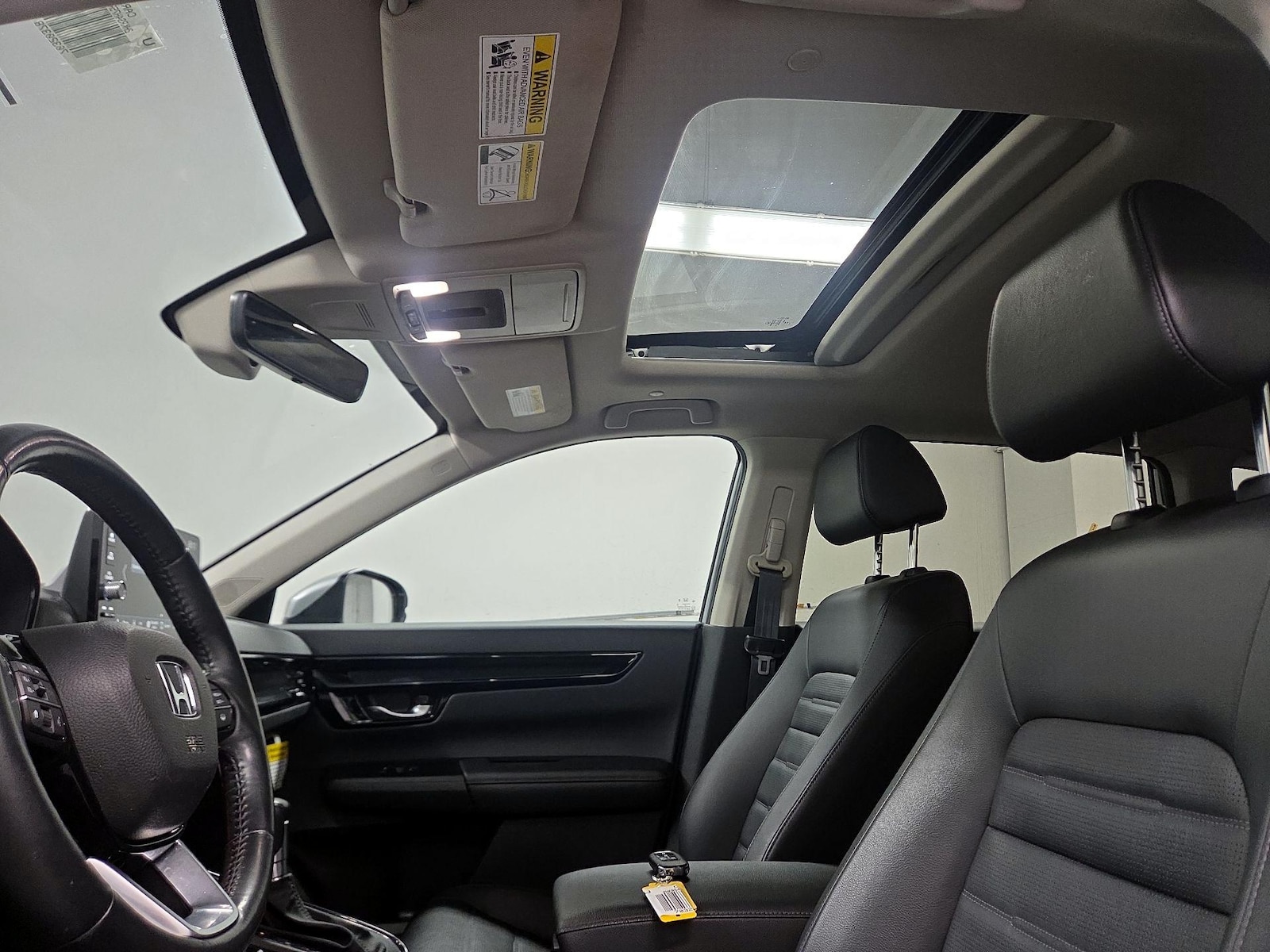 Sunroof(s) & Overhead Airbags