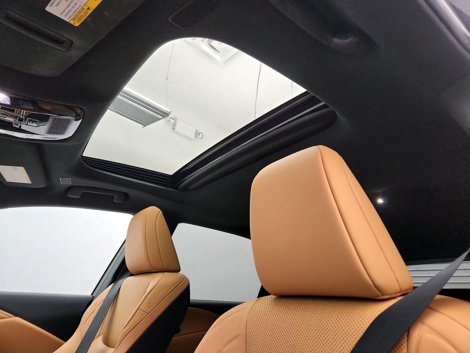 Sunroof(s) & Overhead Airbags