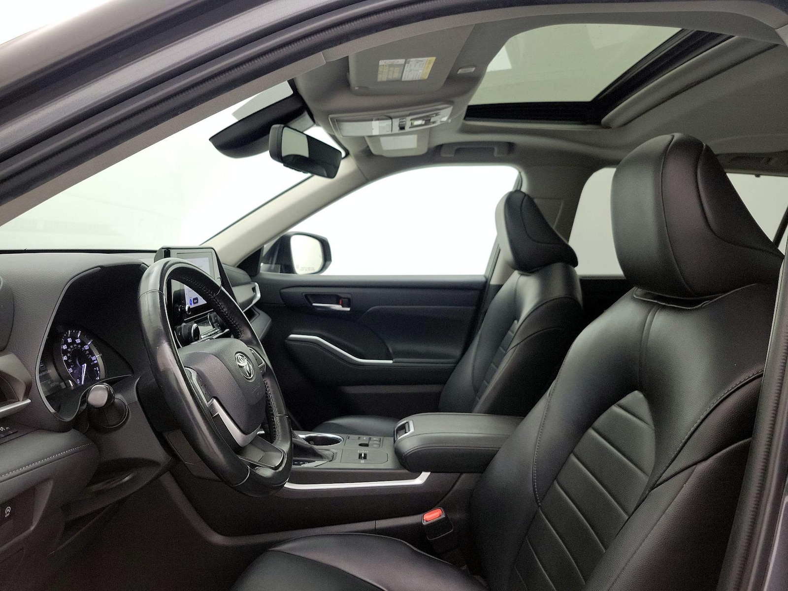 Sunroof(s) & Overhead Airbags