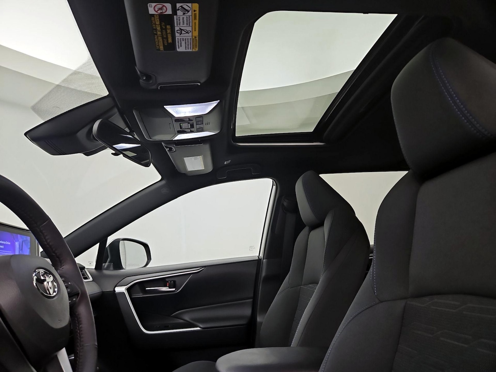 Sunroof(s) & Overhead Airbags