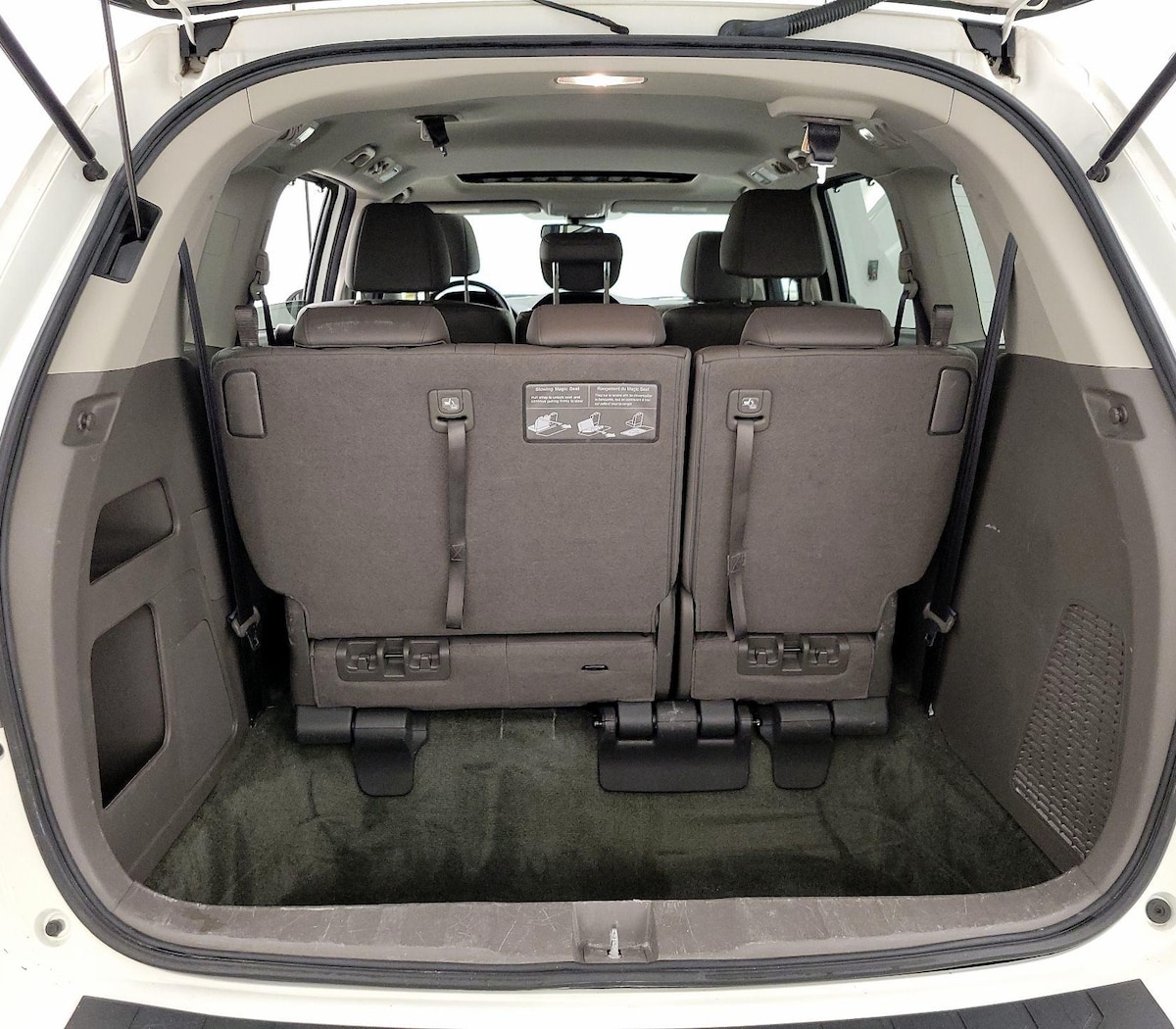 Trunk/Cargo (Seats Up)