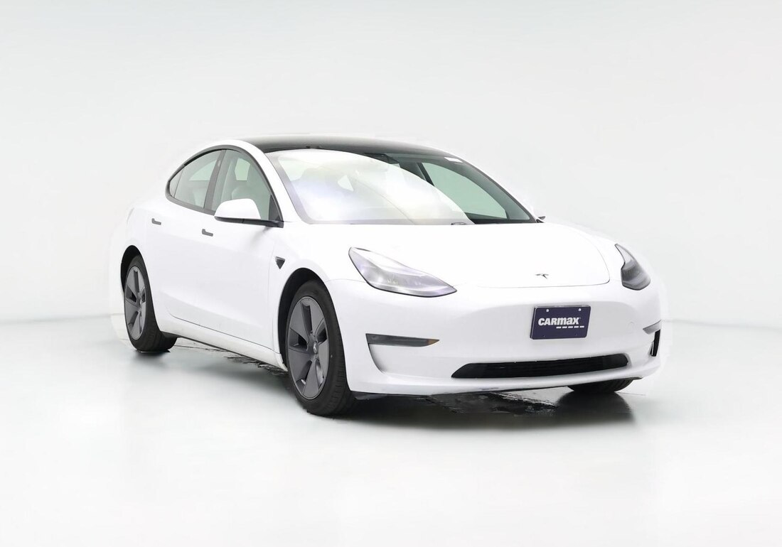 2021 Tesla Model 3 Long Range All-Wheel Drive in White — CarMax photo