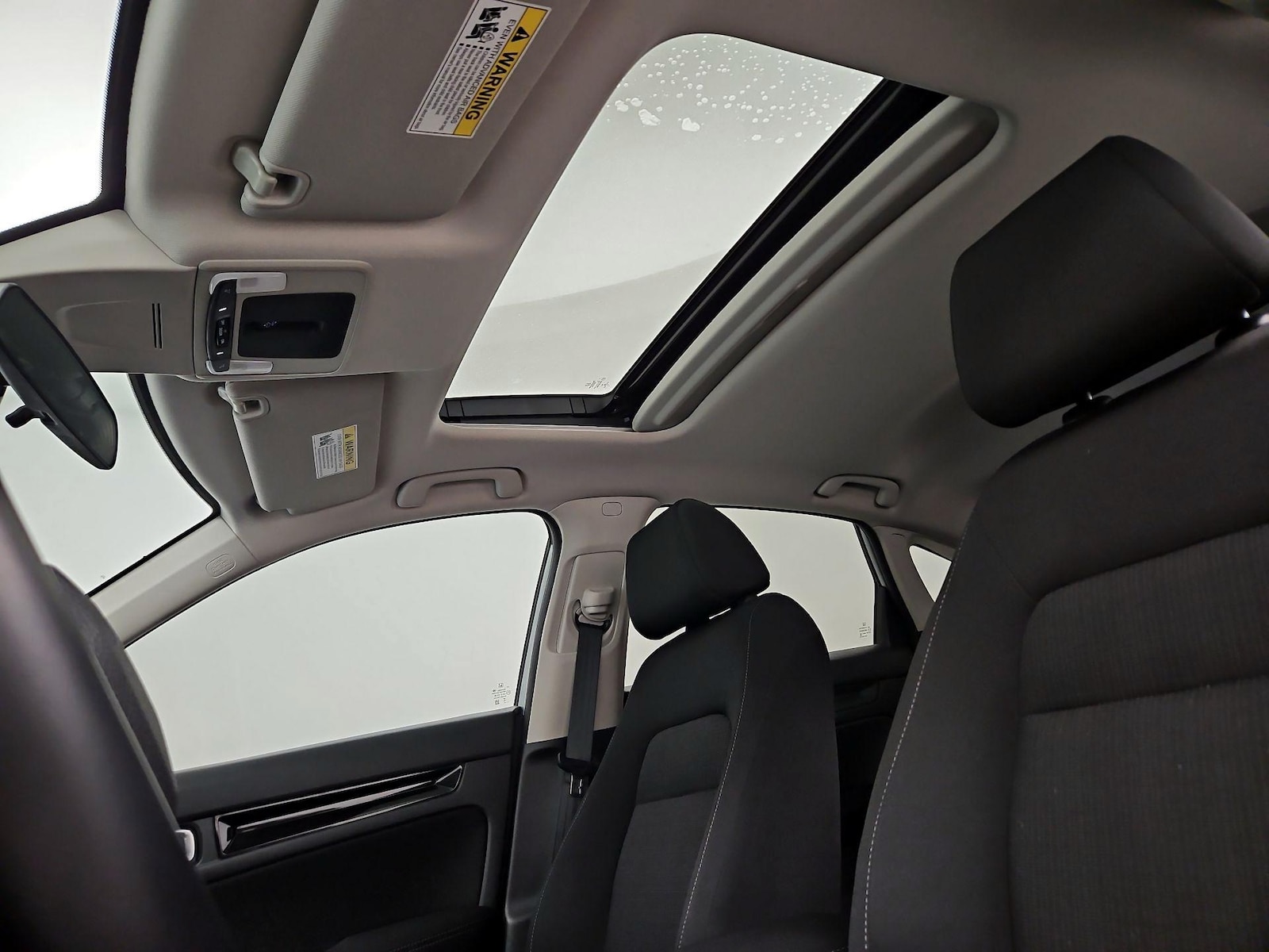 Sunroof(s) & Overhead Airbags