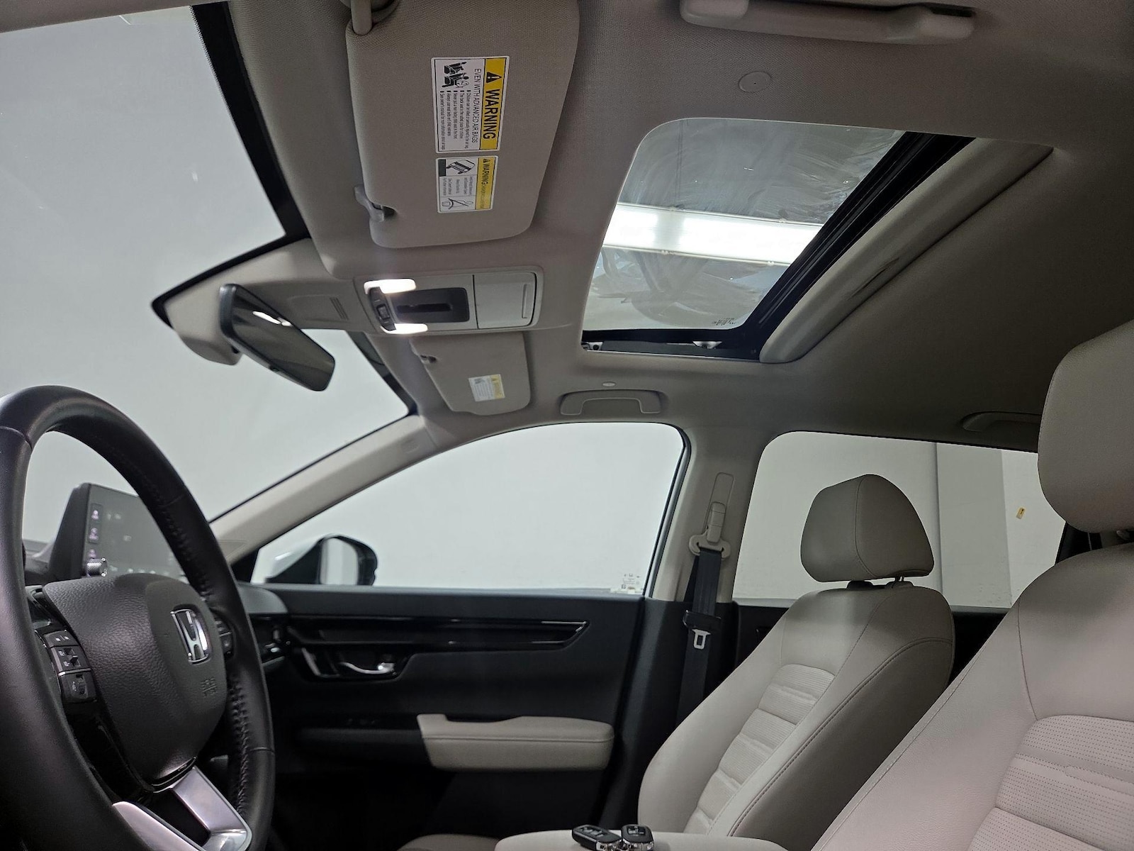 Sunroof(s) & Overhead Airbags