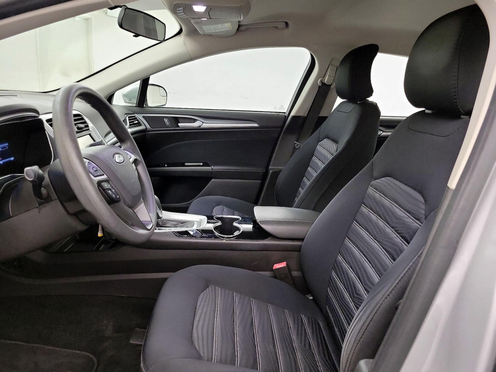 Power Seat(s) & Side Airbags