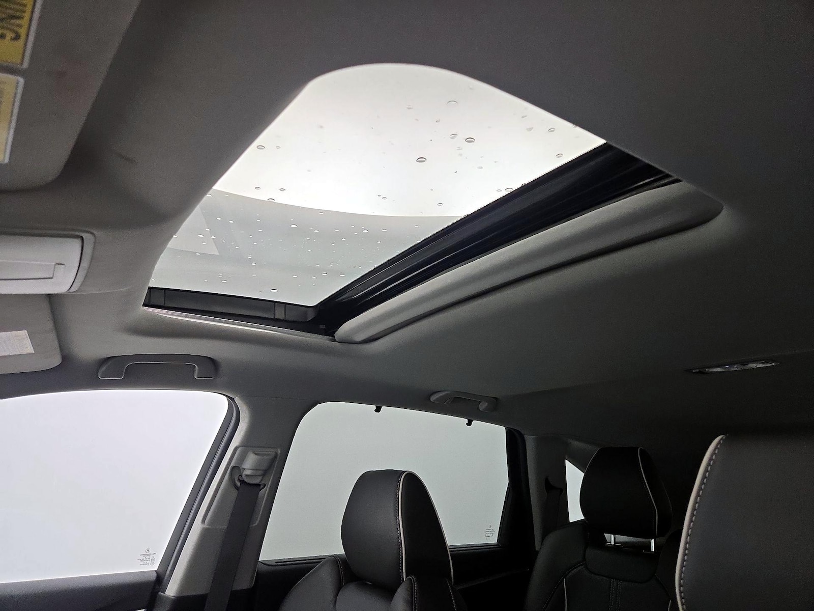 Sunroof(s) & Overhead Airbags