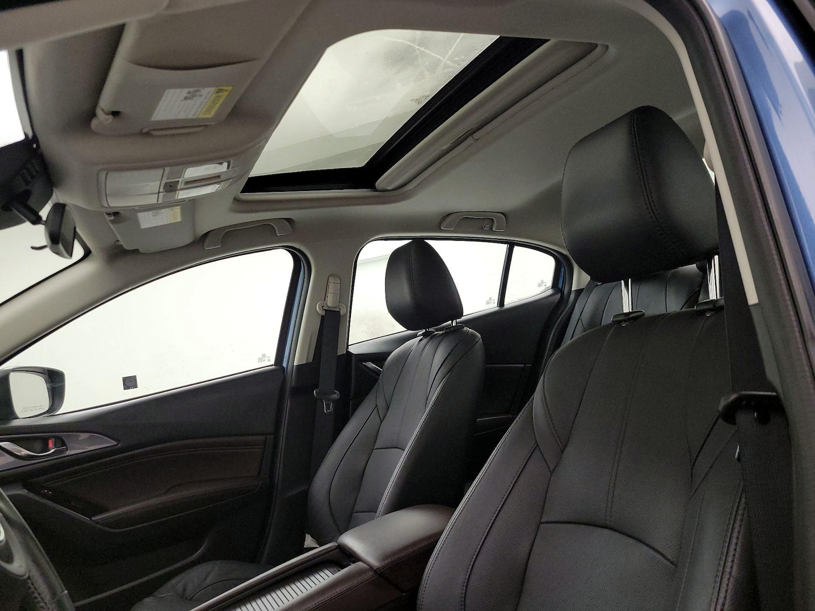 Sunroof(s) & Overhead Airbags