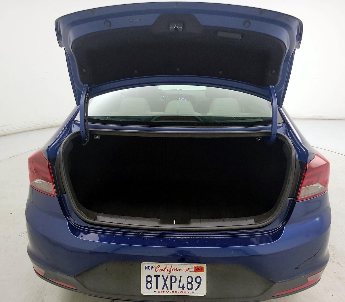 Trunk/Cargo (Seats Up)