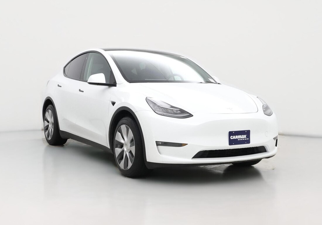 2023 Tesla Model Y Long Range All-Wheel Drive in White — CarMax photo