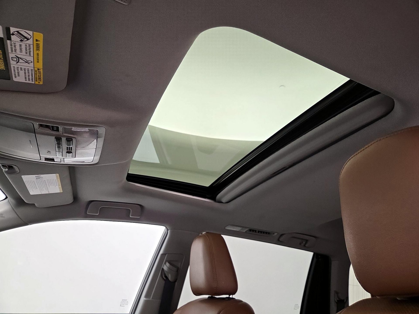 Sunroof(s) & Overhead Airbags