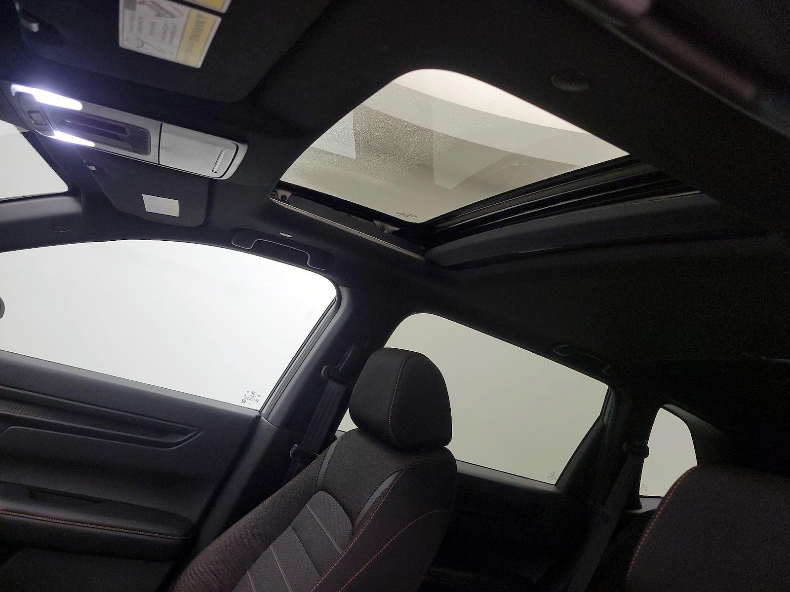 Sunroof(s) & Overhead Airbags