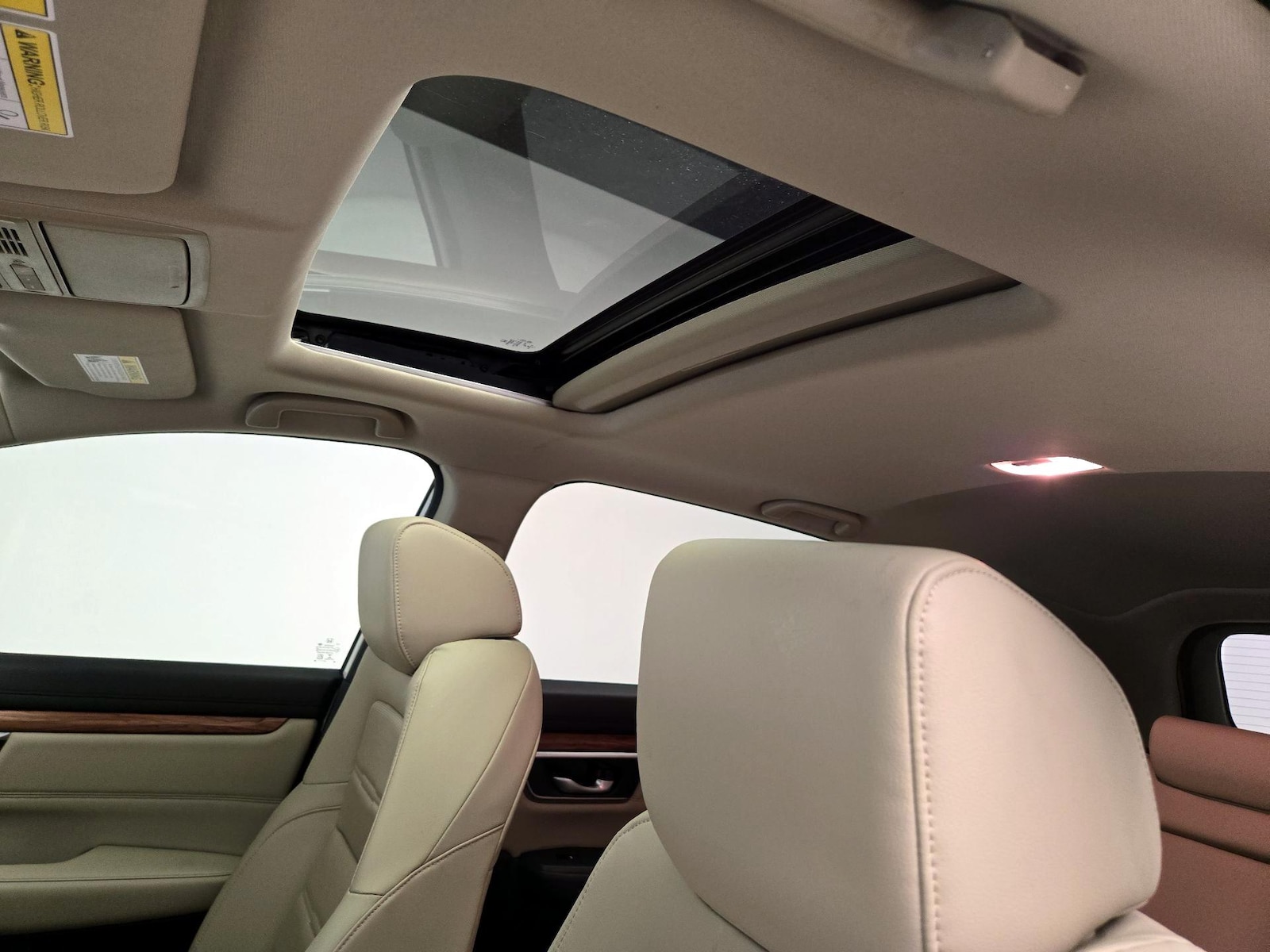 Sunroof(s) & Overhead Airbags