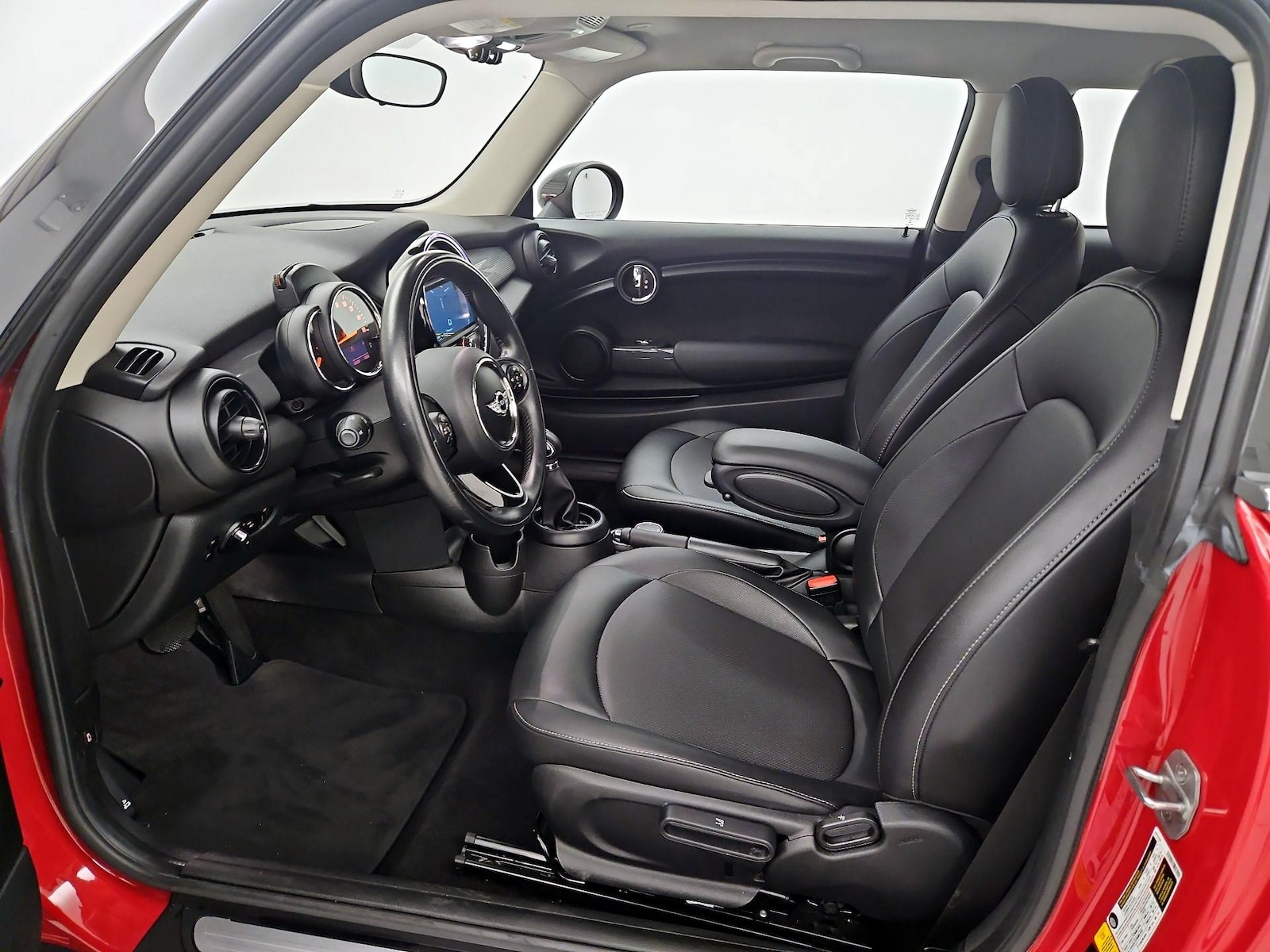 Leather Seats & Side Airbags