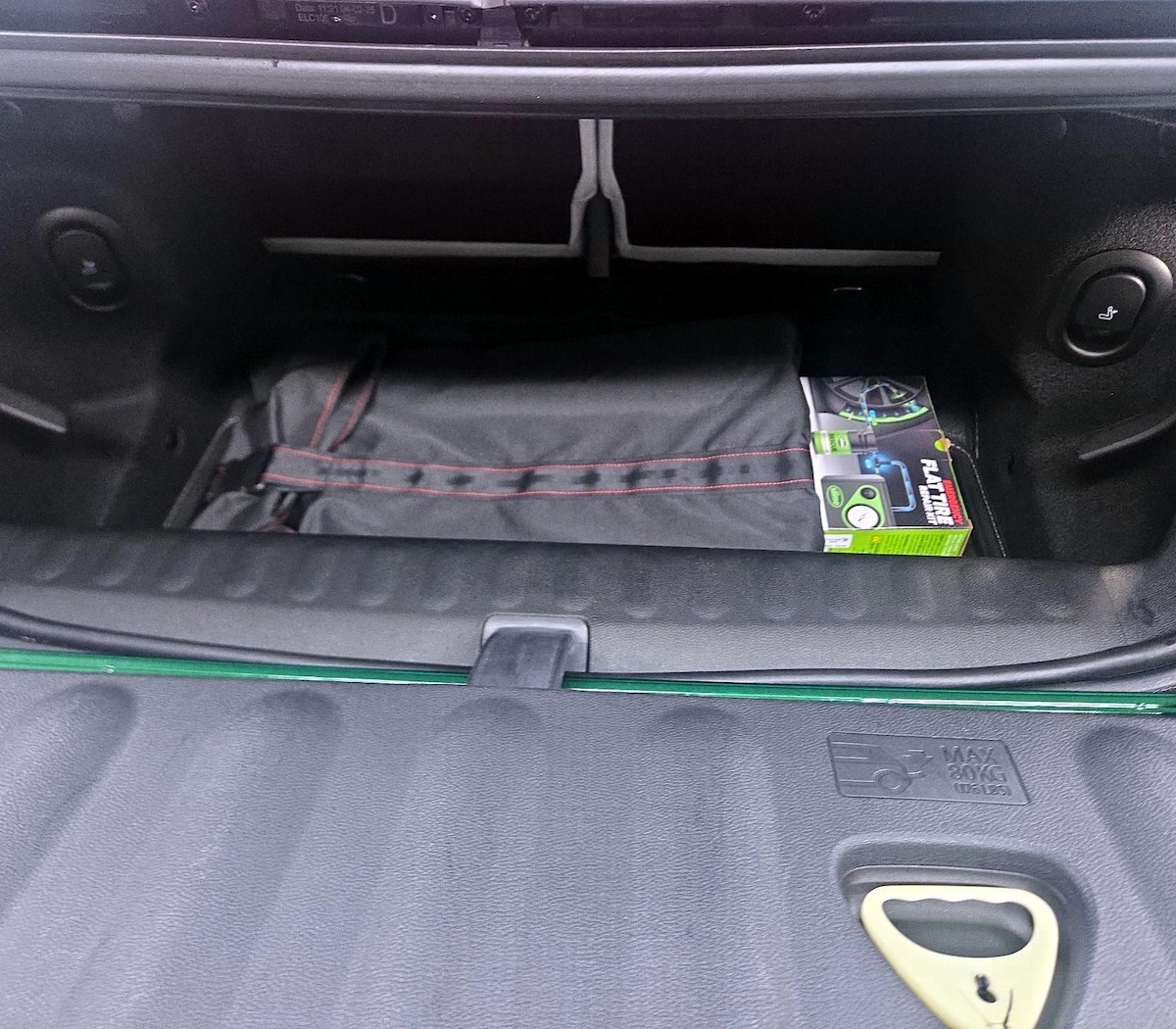 Trunk/Cargo (Seats Up)