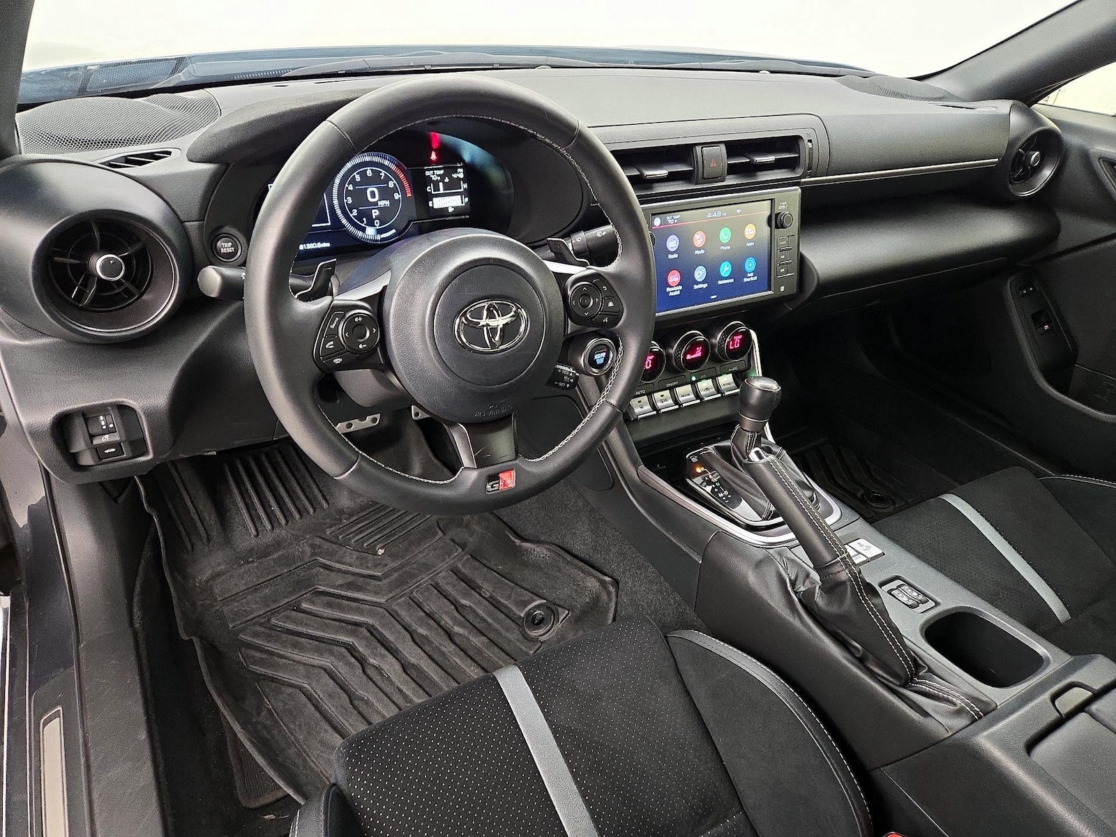 Apple CarPlay® & Android Auto™