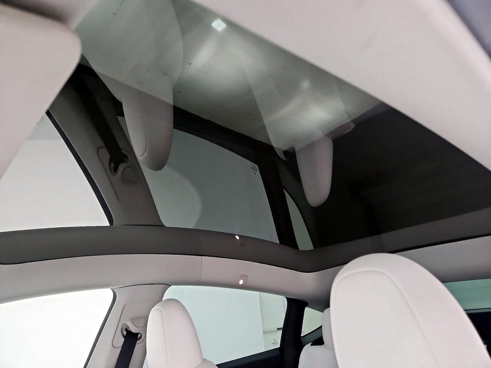 Skylight(s) & Overhead Airbags