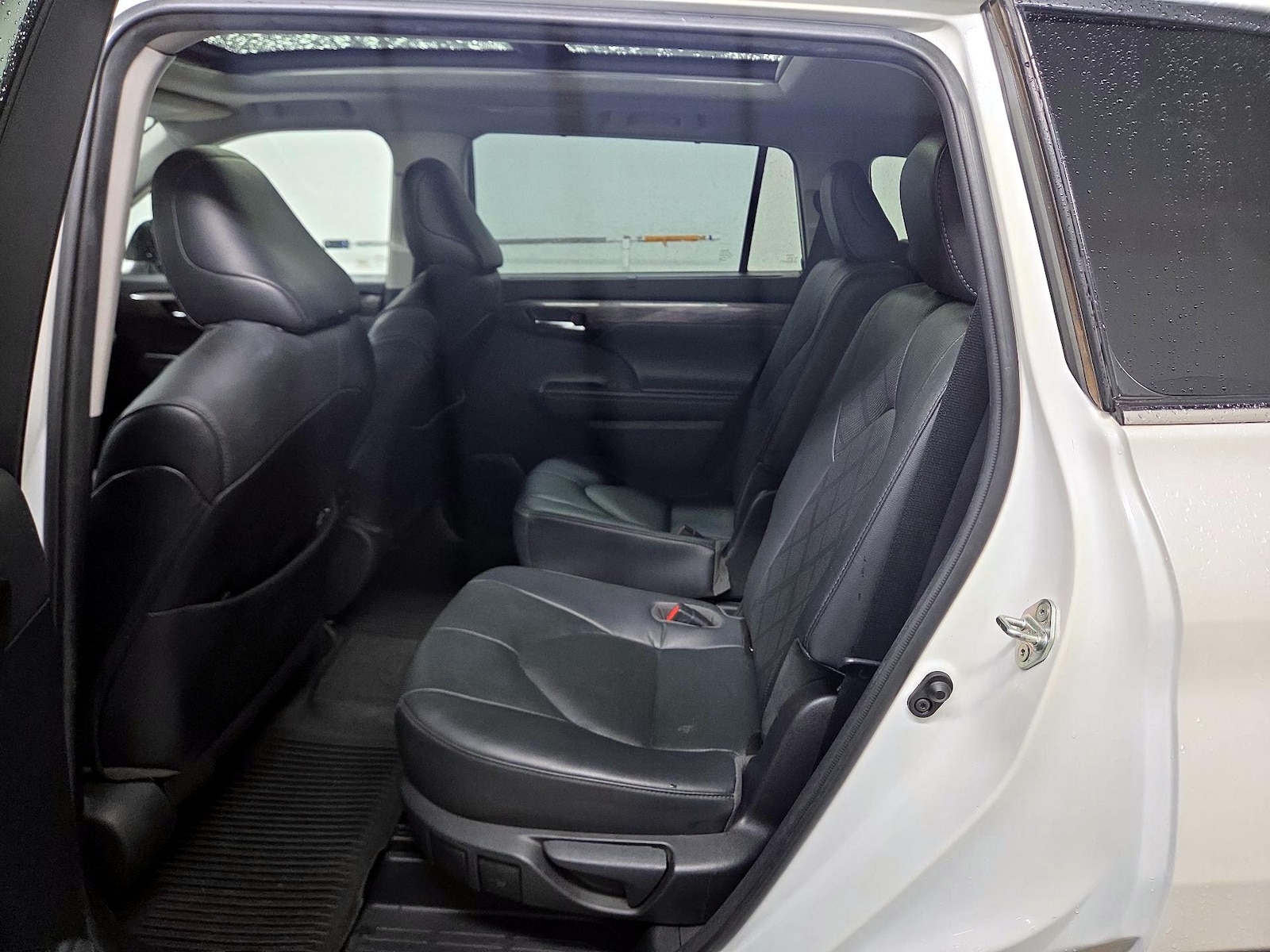 Rear Air Conditioning