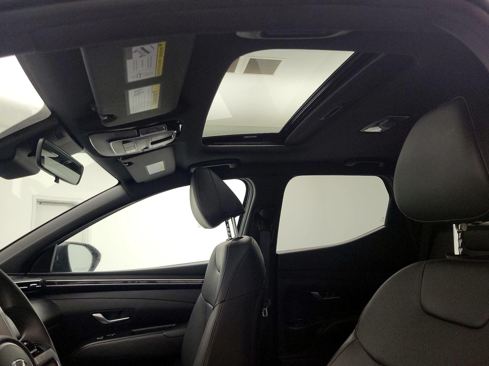 Sunroof(s) & Overhead Airbags