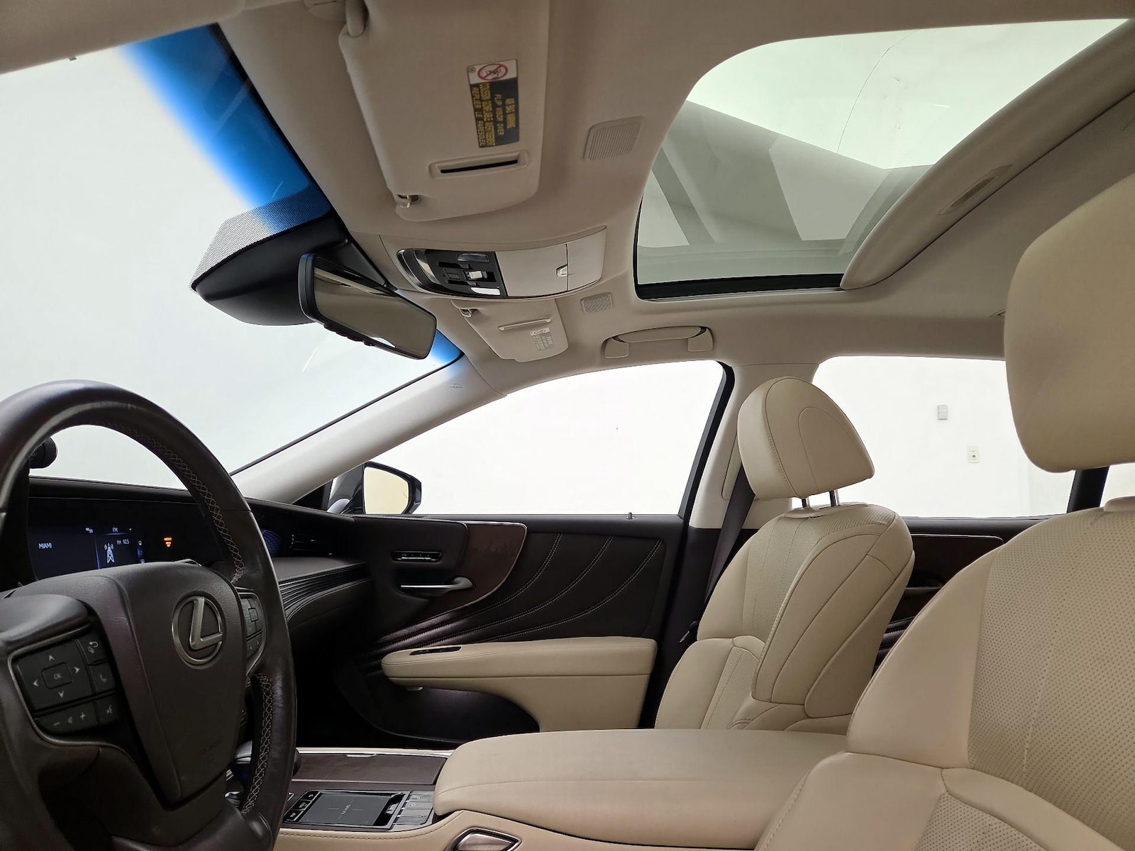 Sunroof(s) & Overhead Airbags