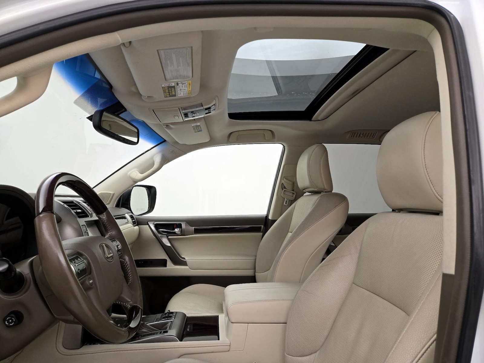 Sunroof(s) & Overhead Airbags