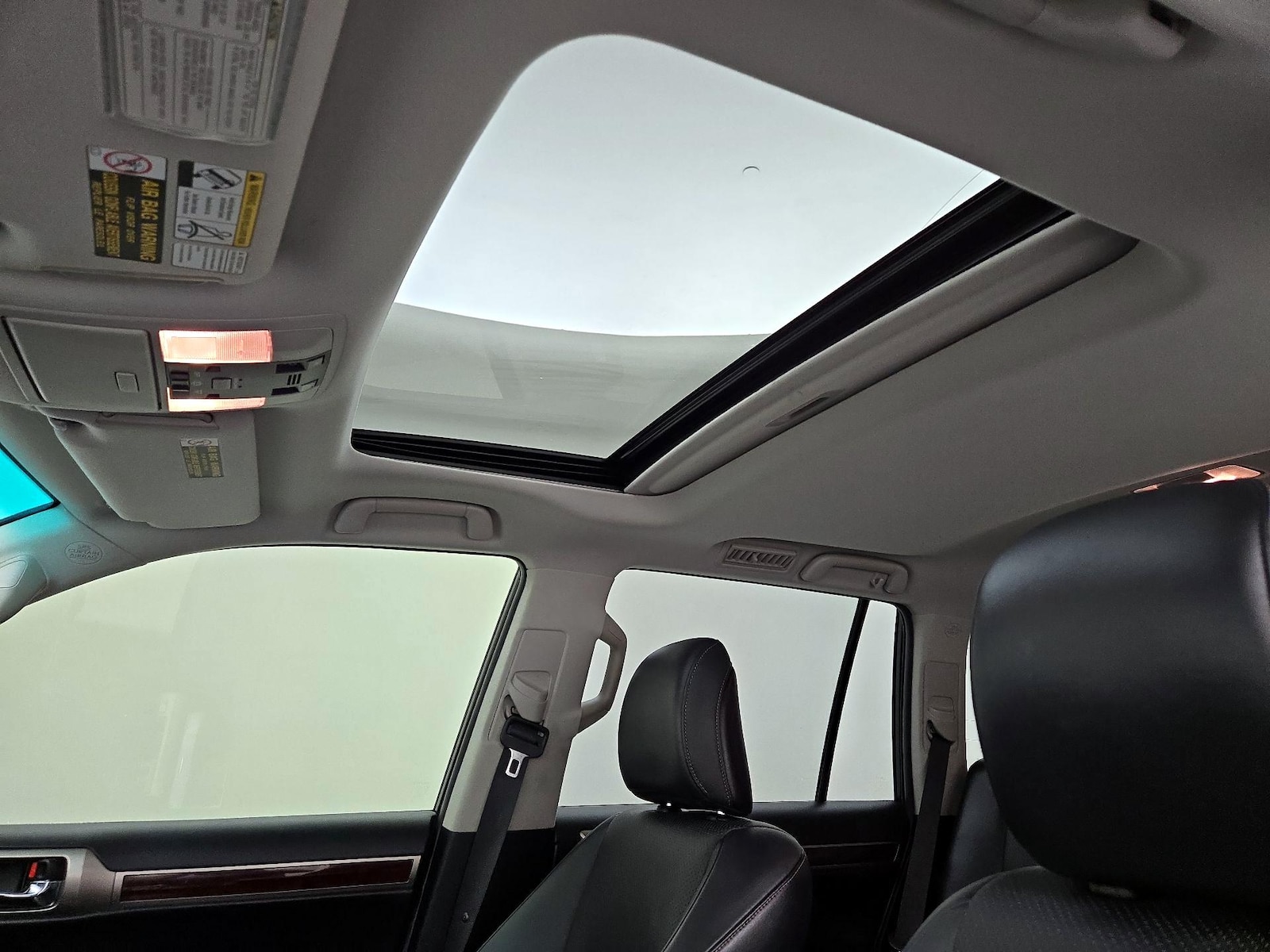 Sunroof(s) & Overhead Airbags