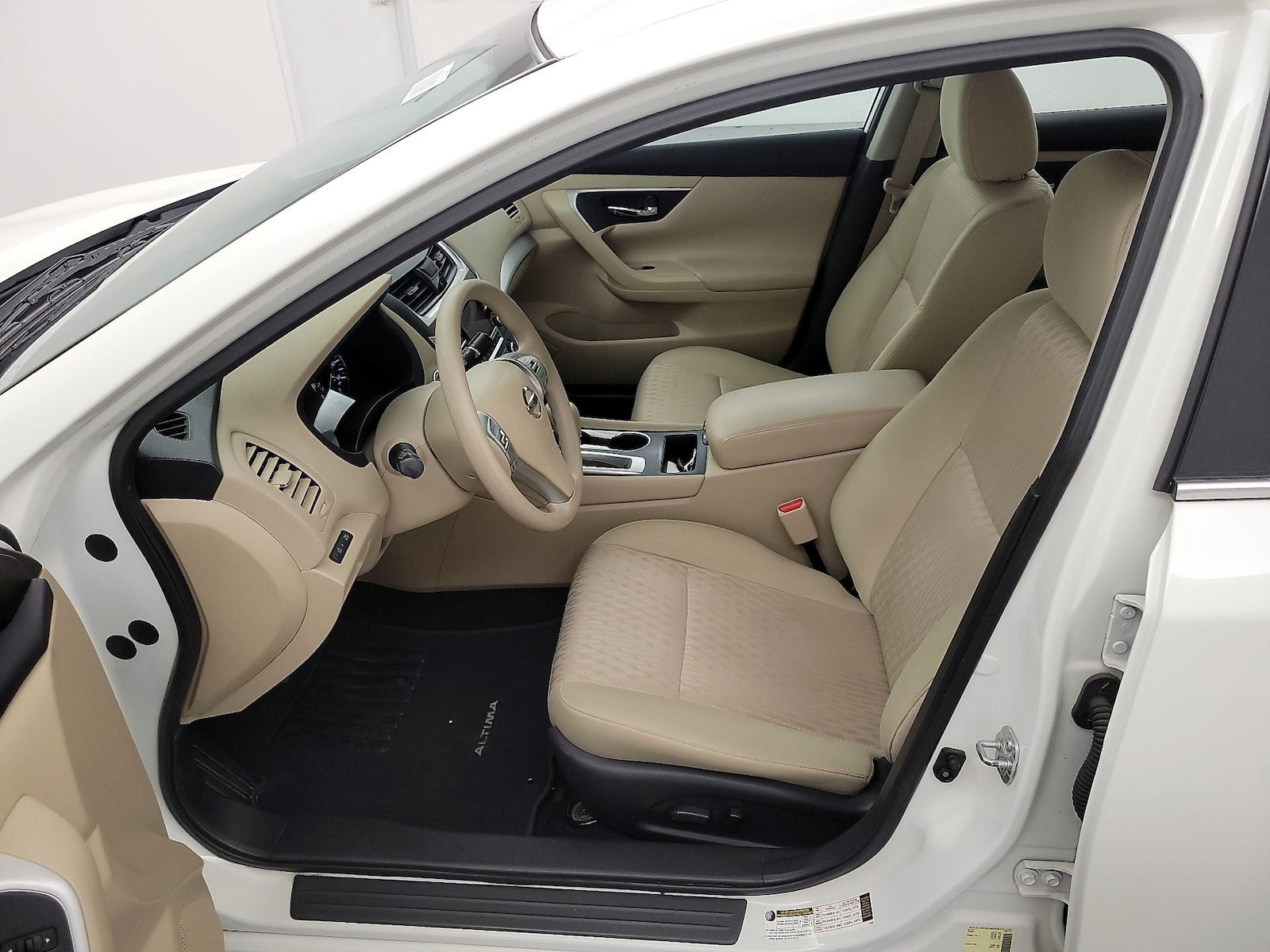 Power Seat(s) & Side Airbags