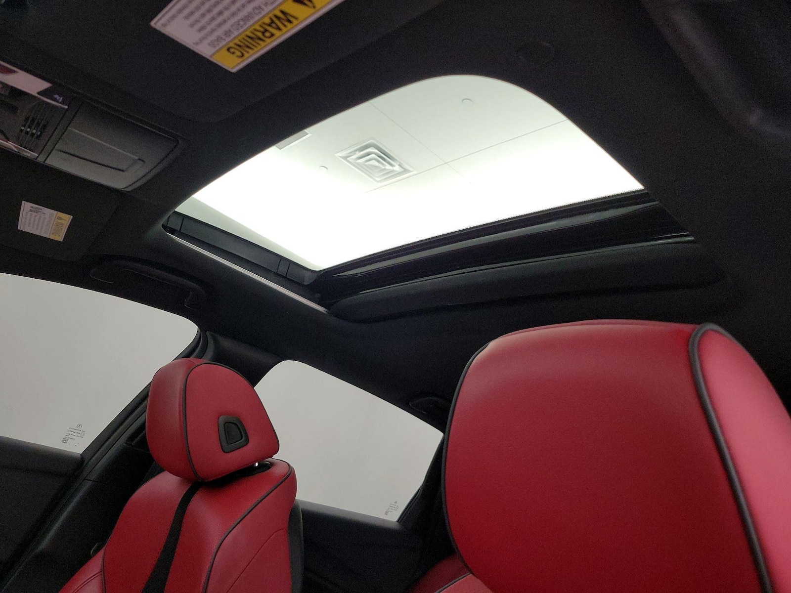 Sunroof(s) & Overhead Airbags