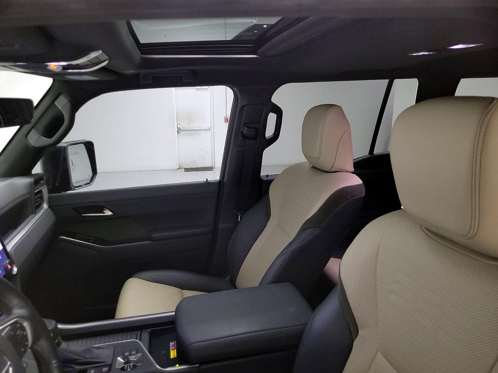 Sunroof(s) & Overhead Airbags