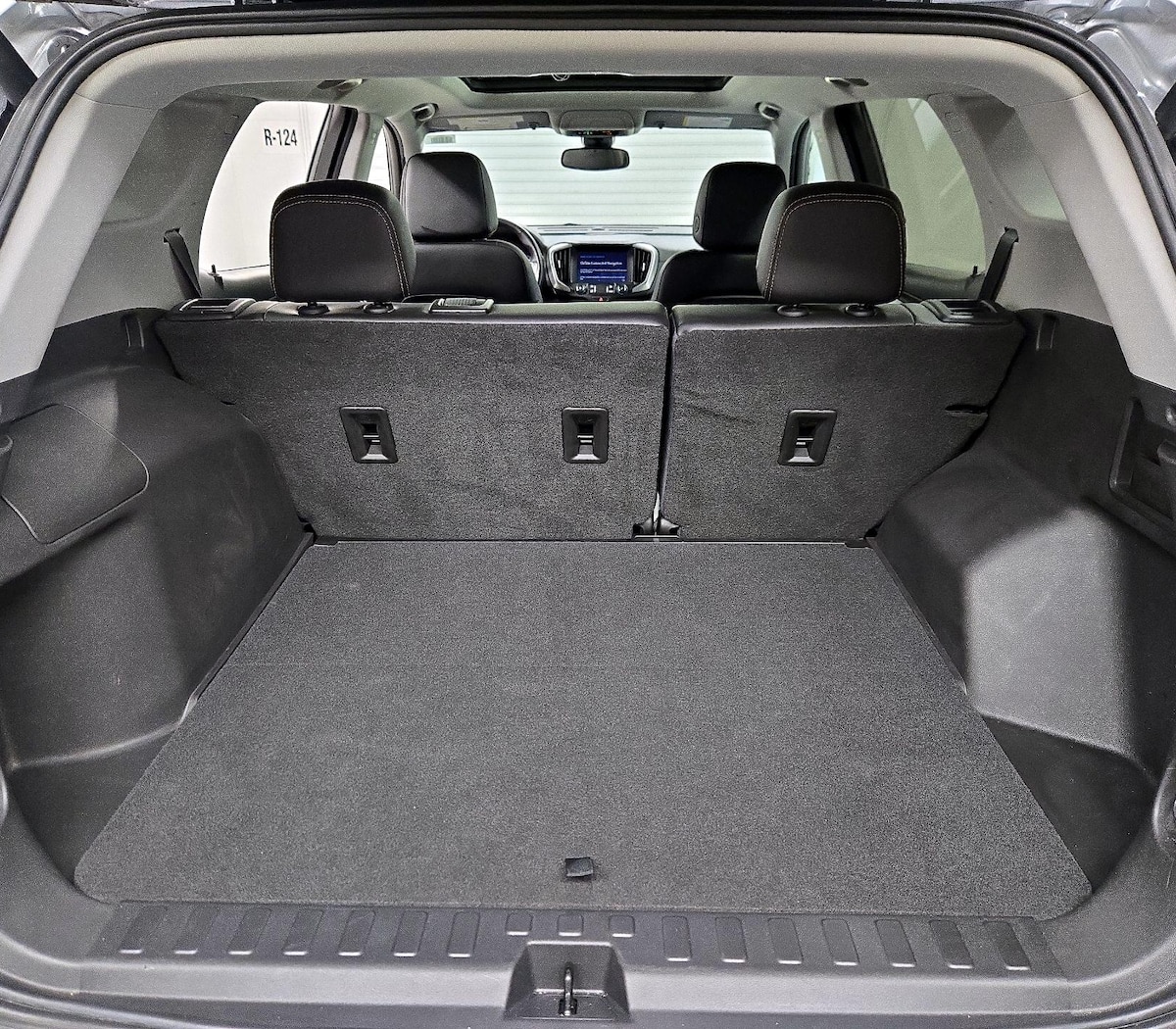Trunk/Cargo (Seats Up)