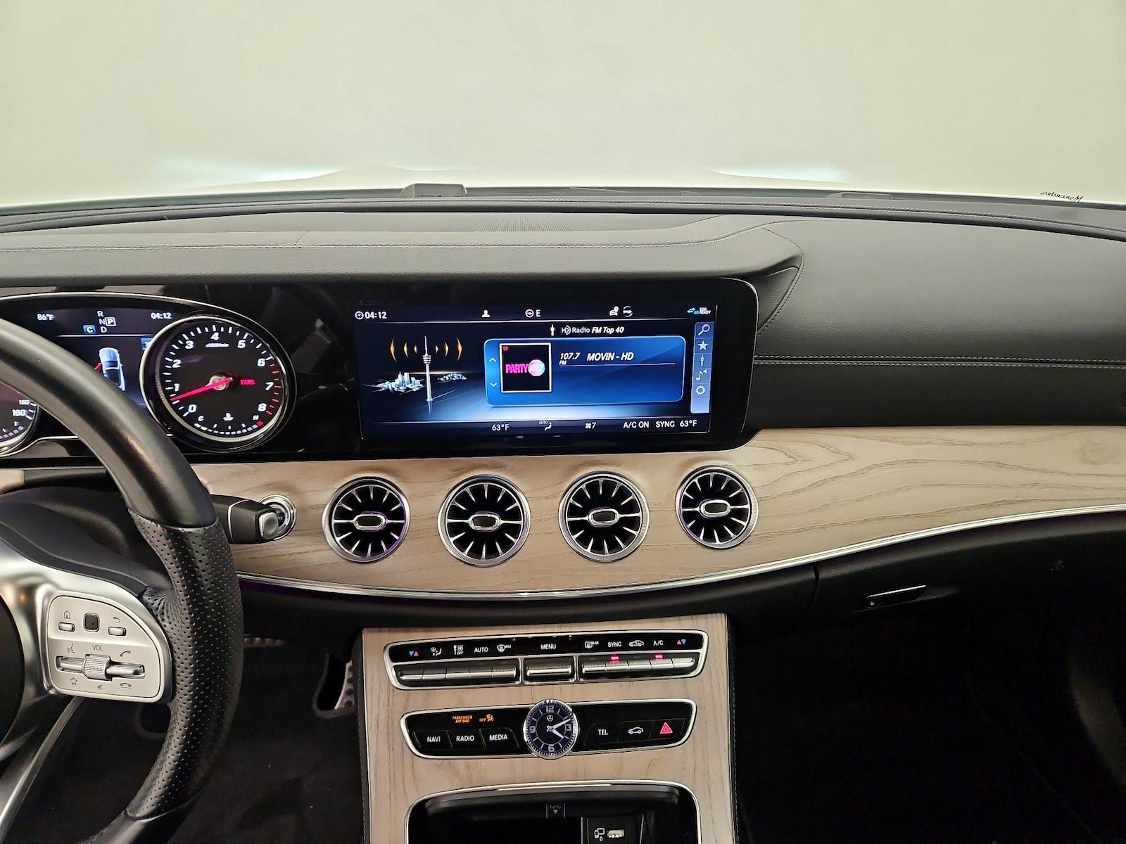Apple CarPlay® & Android Auto™
