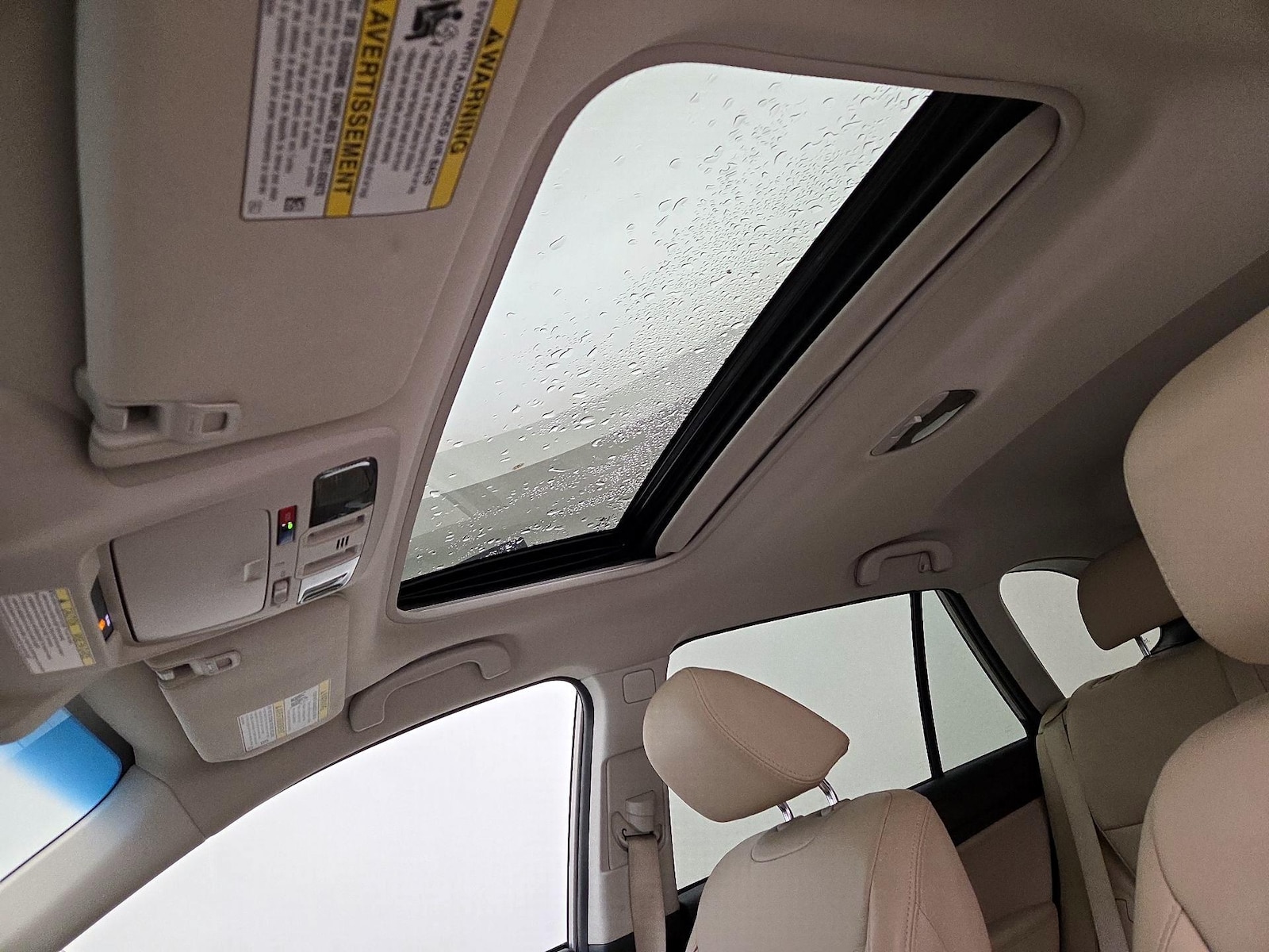 Sunroof(s) & Overhead Airbags
