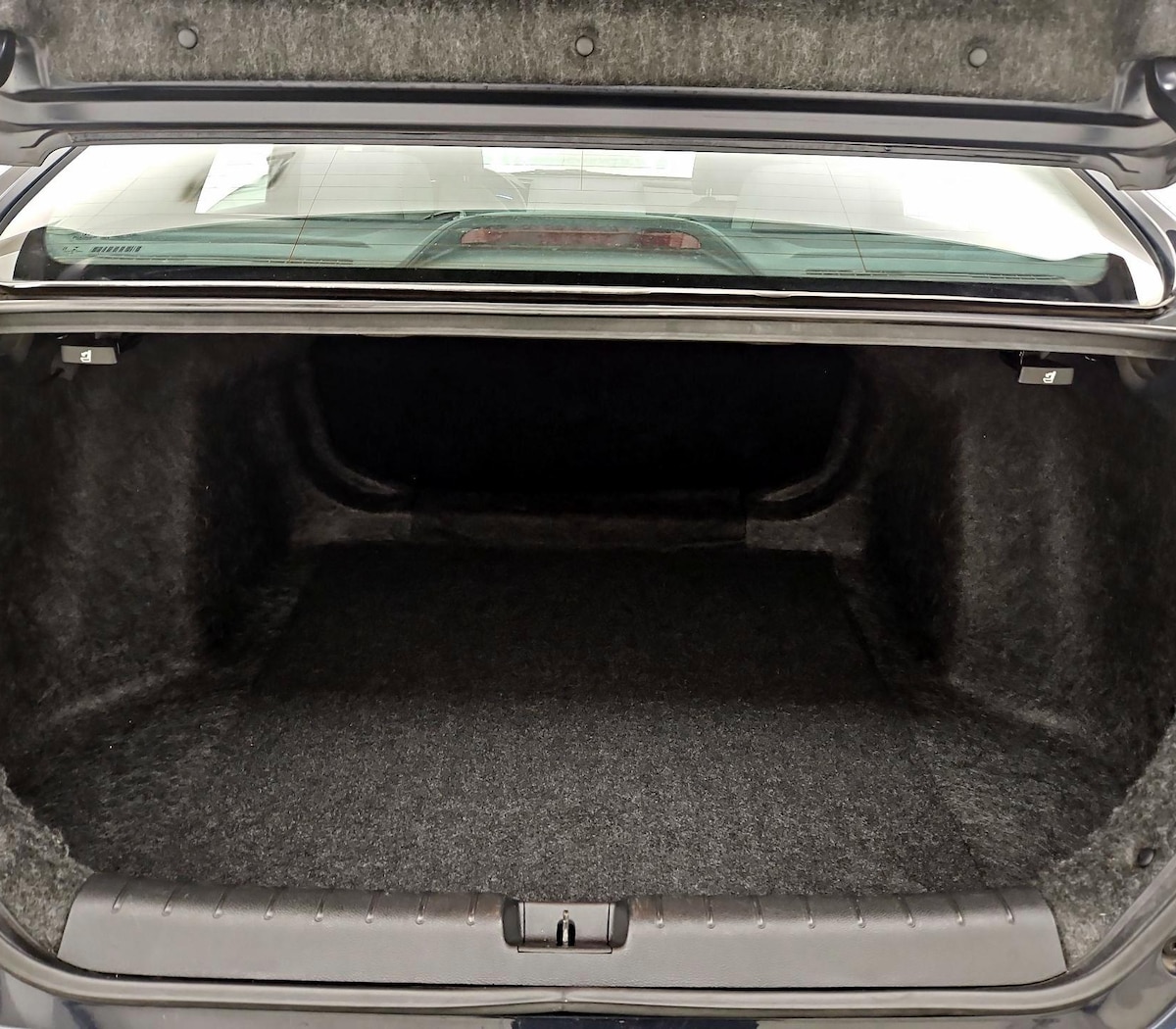 Trunk/Cargo (Seats Up)