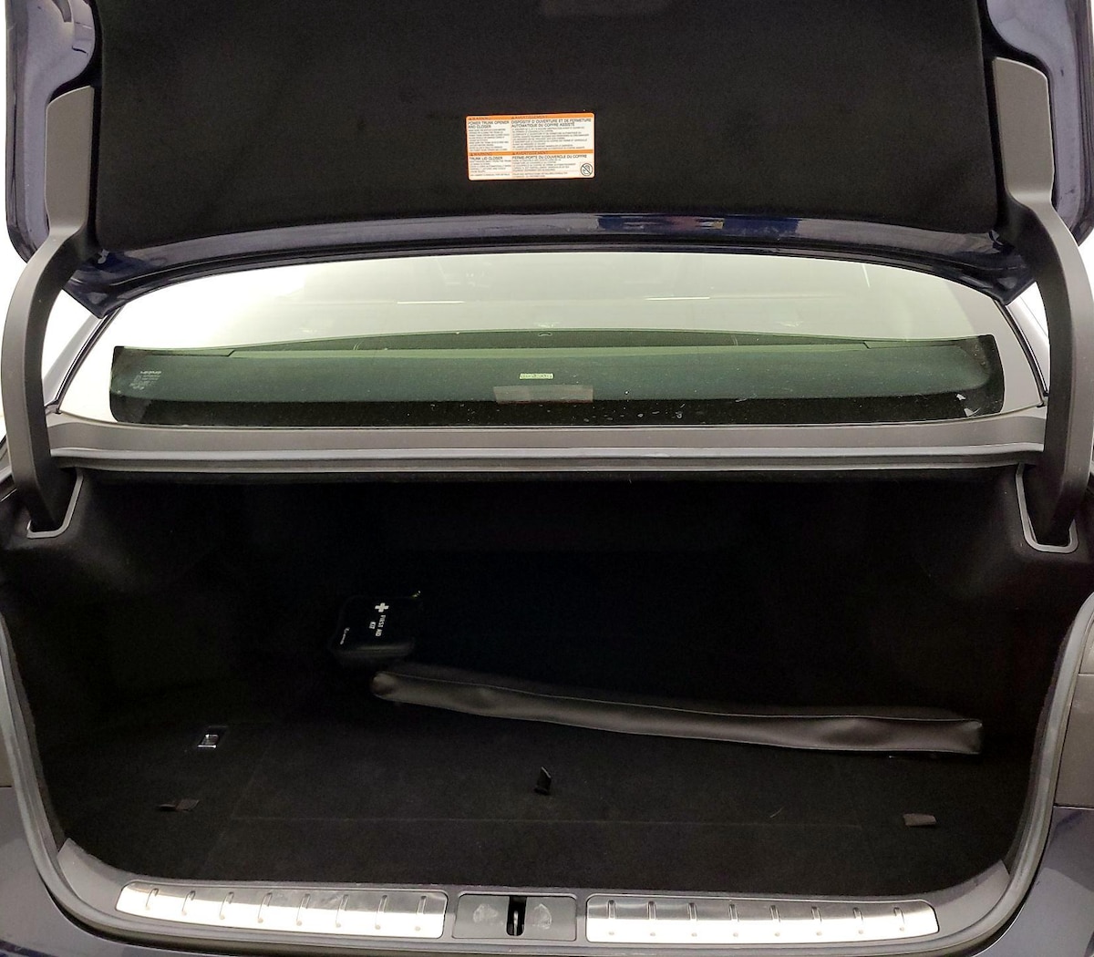 Trunk/Cargo (Seats Up)