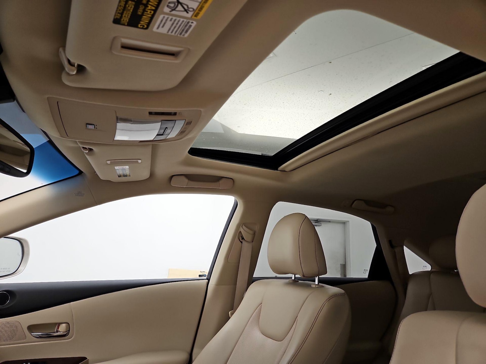 Sunroof(s) & Overhead Airbags