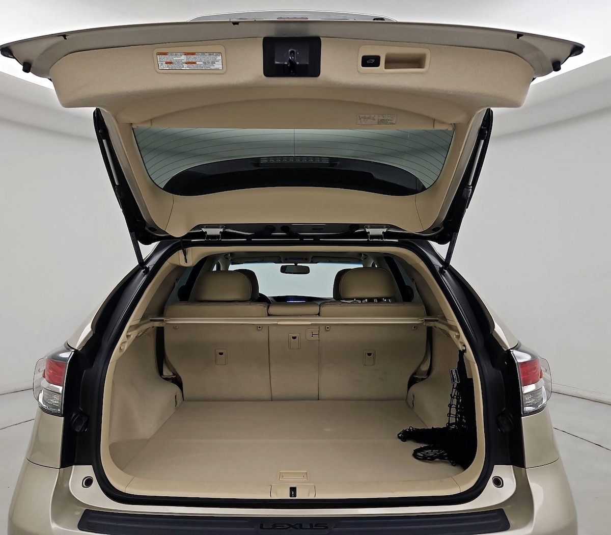 Trunk/Cargo (Seats Up)