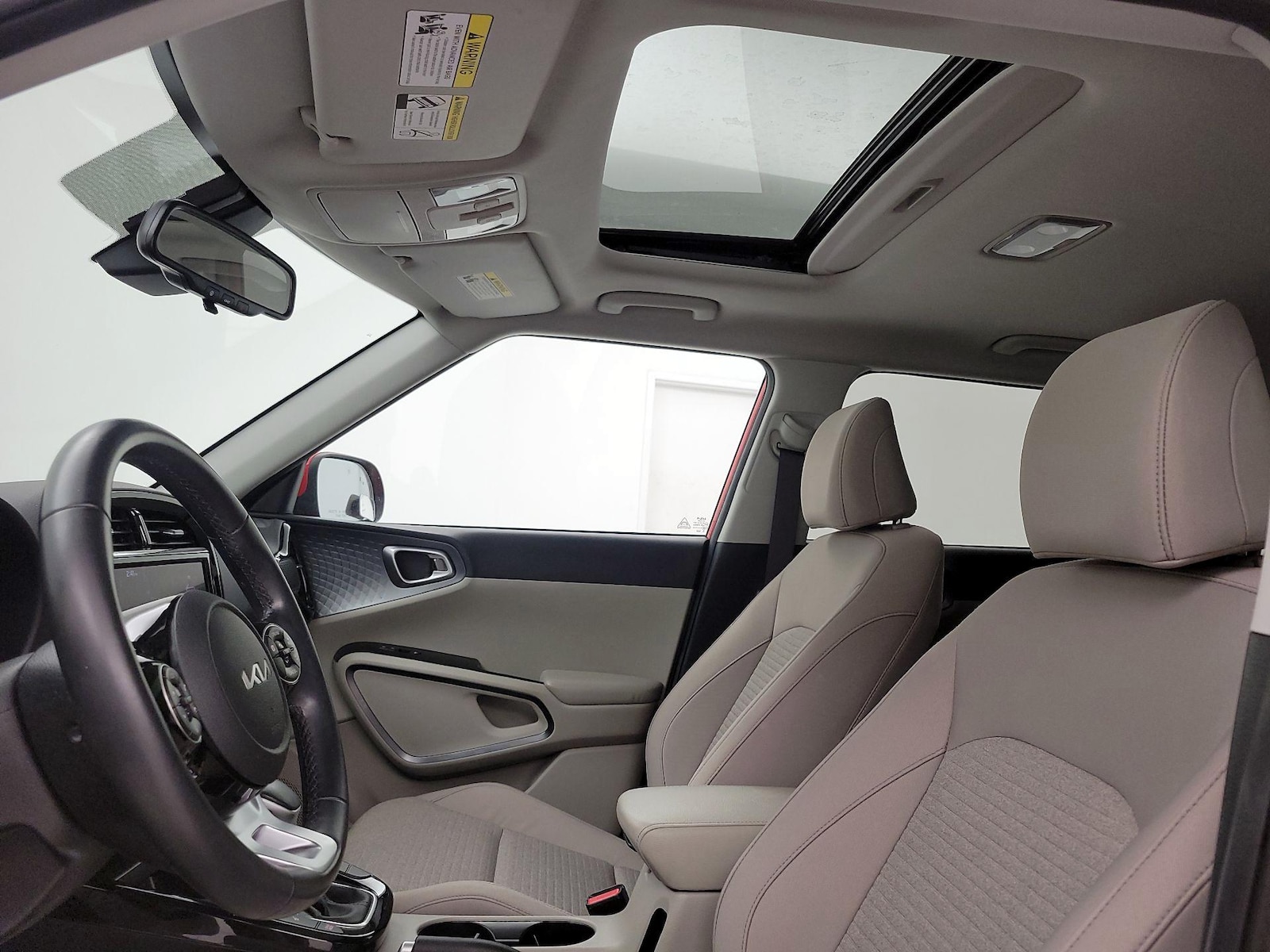 Sunroof(s) & Overhead Airbags
