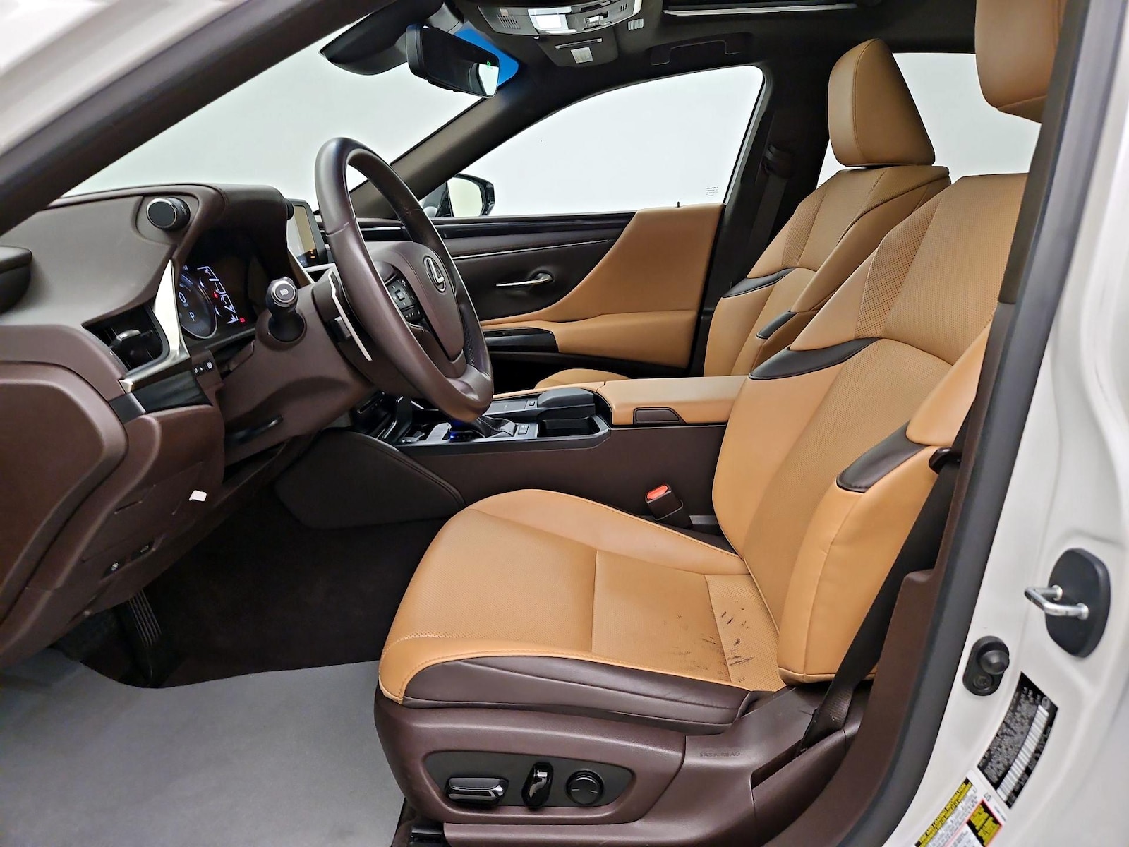 Power Seat(s) & Side Airbags